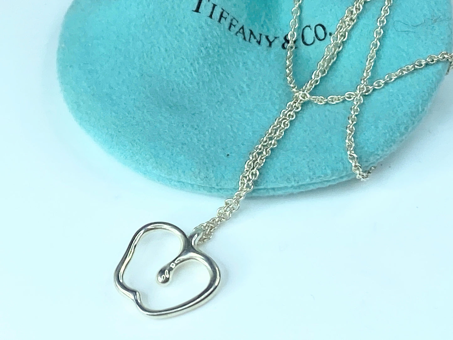 Tiffany & Co Sterling Silver Peretti Large Apple Pendant Necklace 18.0" JR9751
