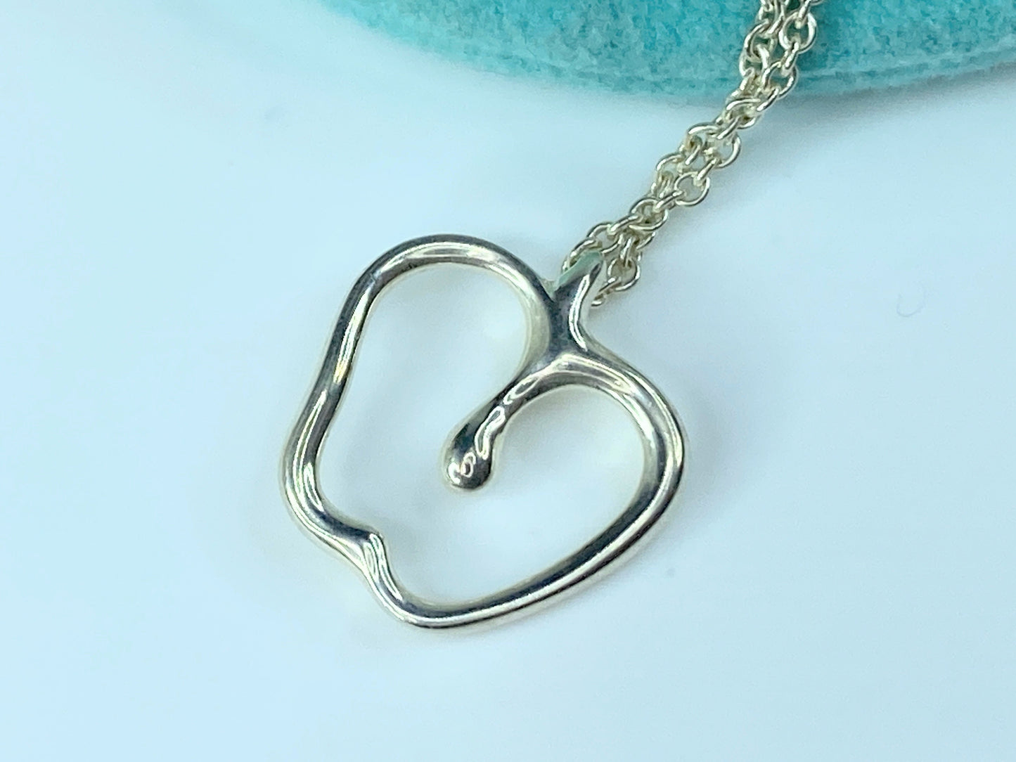 Tiffany & Co Sterling Silver Peretti Large Apple Pendant Necklace 18.0" JR9751