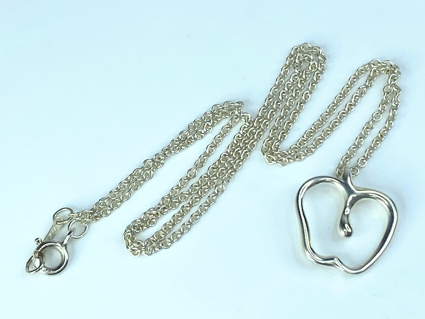 Tiffany & Co Sterling Silver Peretti Large Apple Pendant Necklace 18.0" JR9751