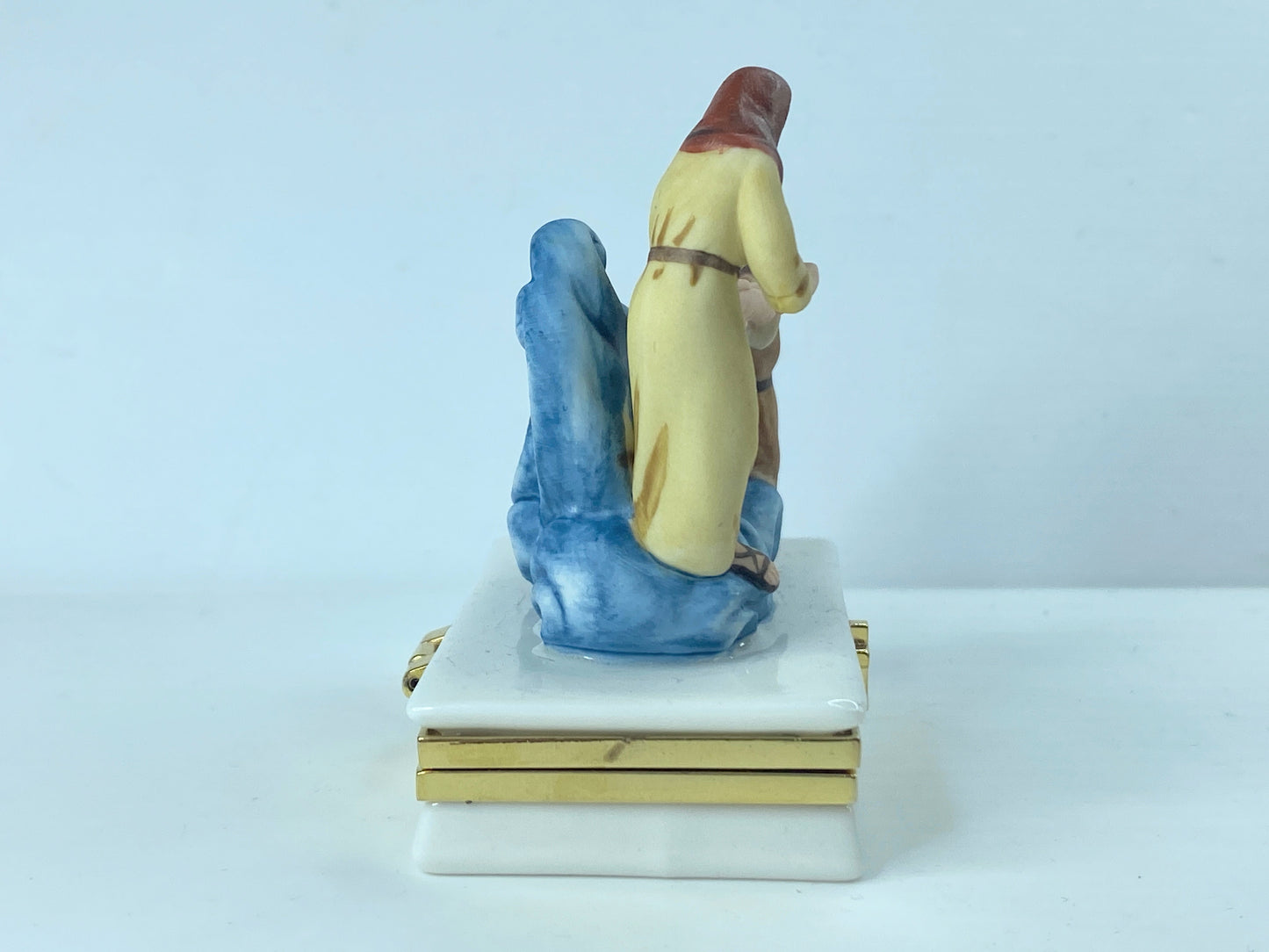 New Limoges The Life of Christ "Walk On Water" Porcelain Trinket Box w/Cert A363
