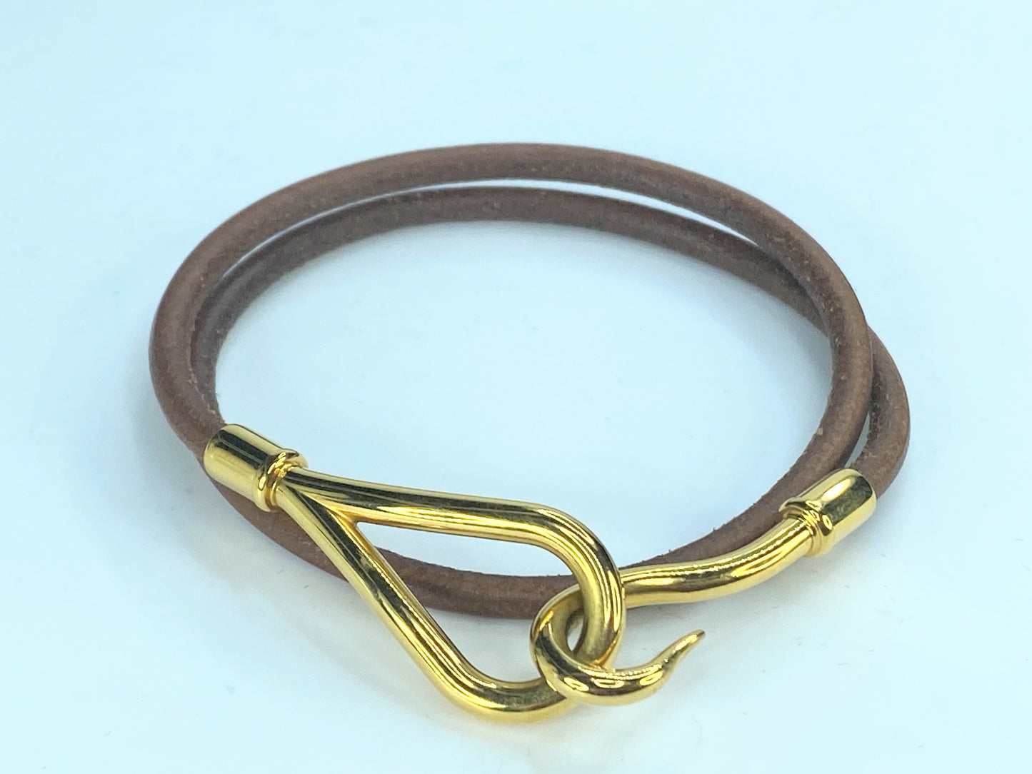 Hermès Jumbo Hook Double Tour Wrap leather Bracelet gold tone GS321