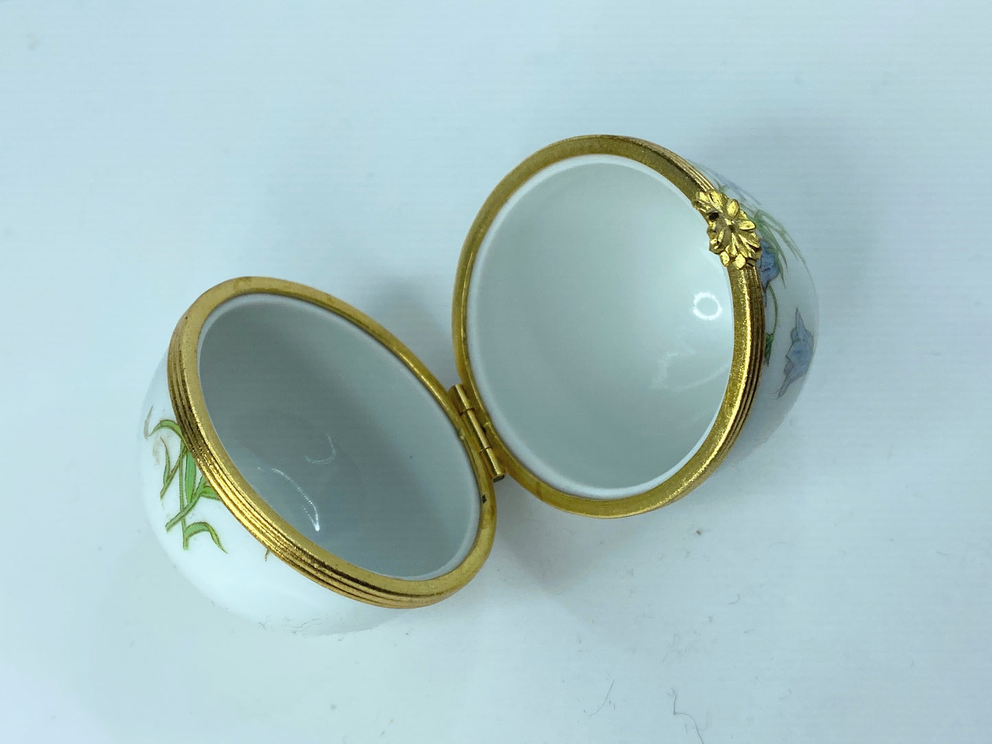 Vintage Rochard Limoges France Egg trinket Box French 2 5/8" x 2" A365