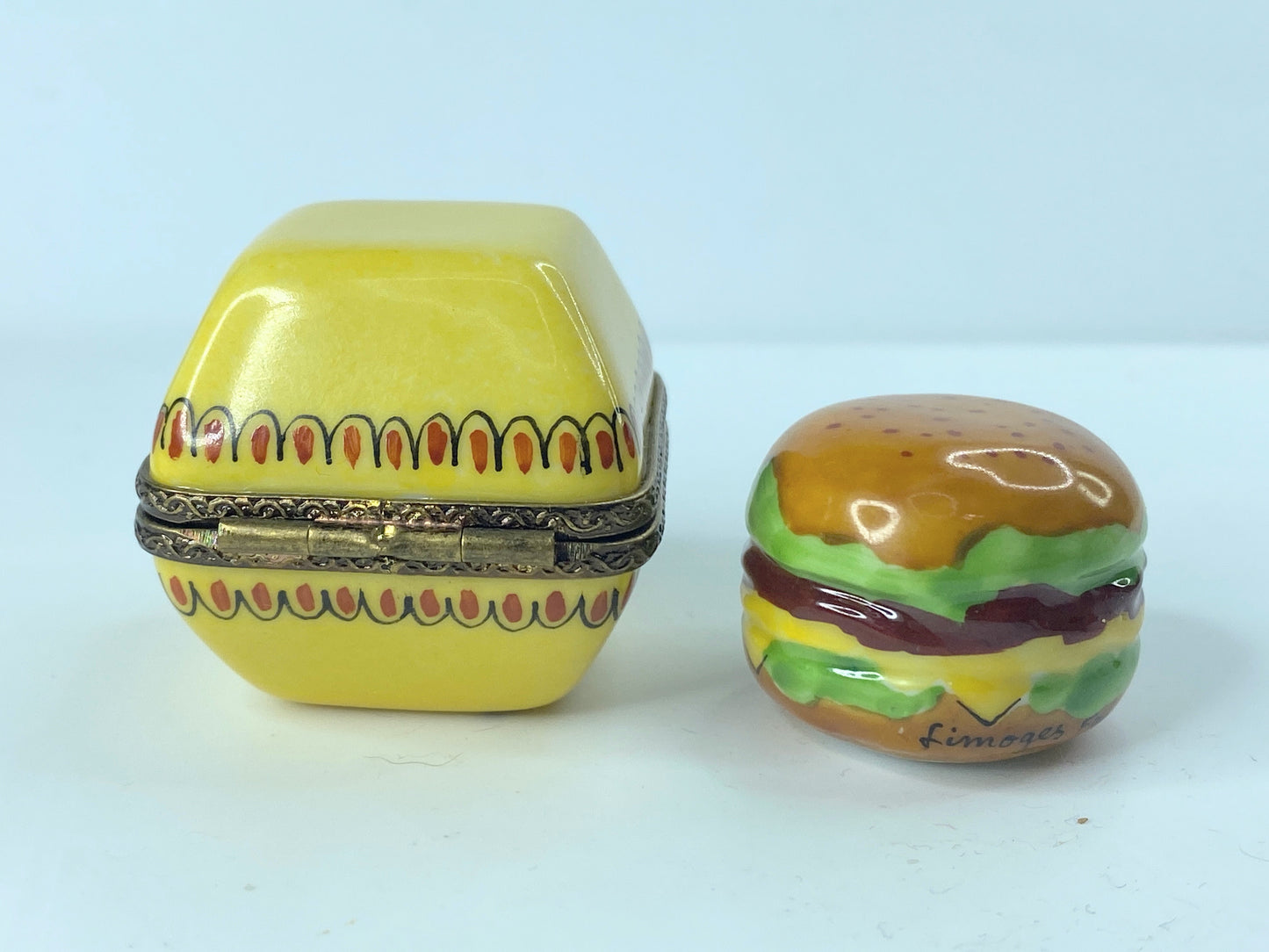 P.V Hamburger & Carton authentic LIMOGES trinket box A367
