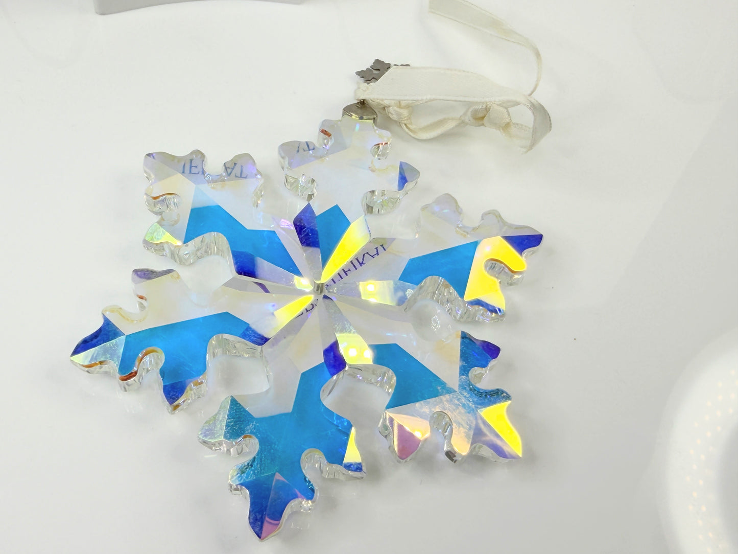 SWAROVSKI Crystal 2016 25th Anniversary Snowflake Christmas Ornament XN93