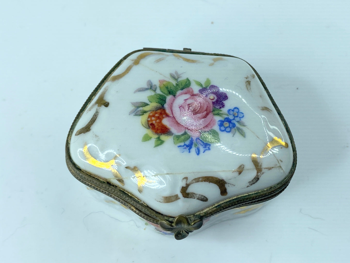 c1961 Le Tallec Paris France Hand Painted Porcelain Flower Trinket Box 2.5" A372