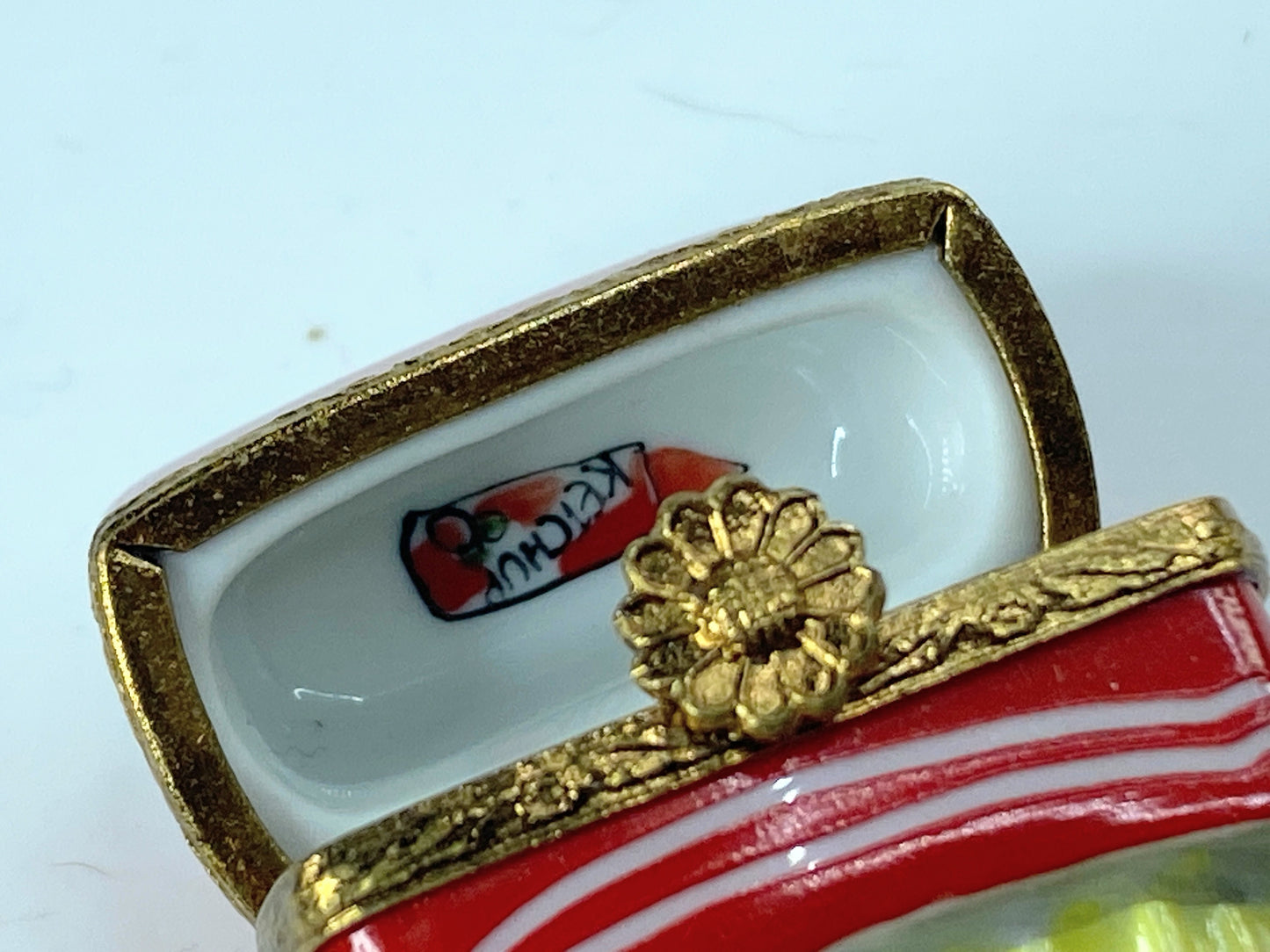 Artoria Limited Edition Limoges Peint Main French Fry trinket box No. 66 2" A373