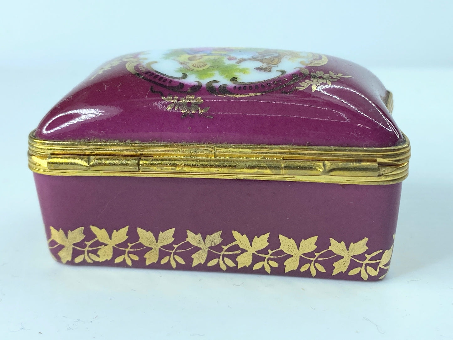 Limoges Castel France Porcelain Flower Trinket Box 2.5" A375