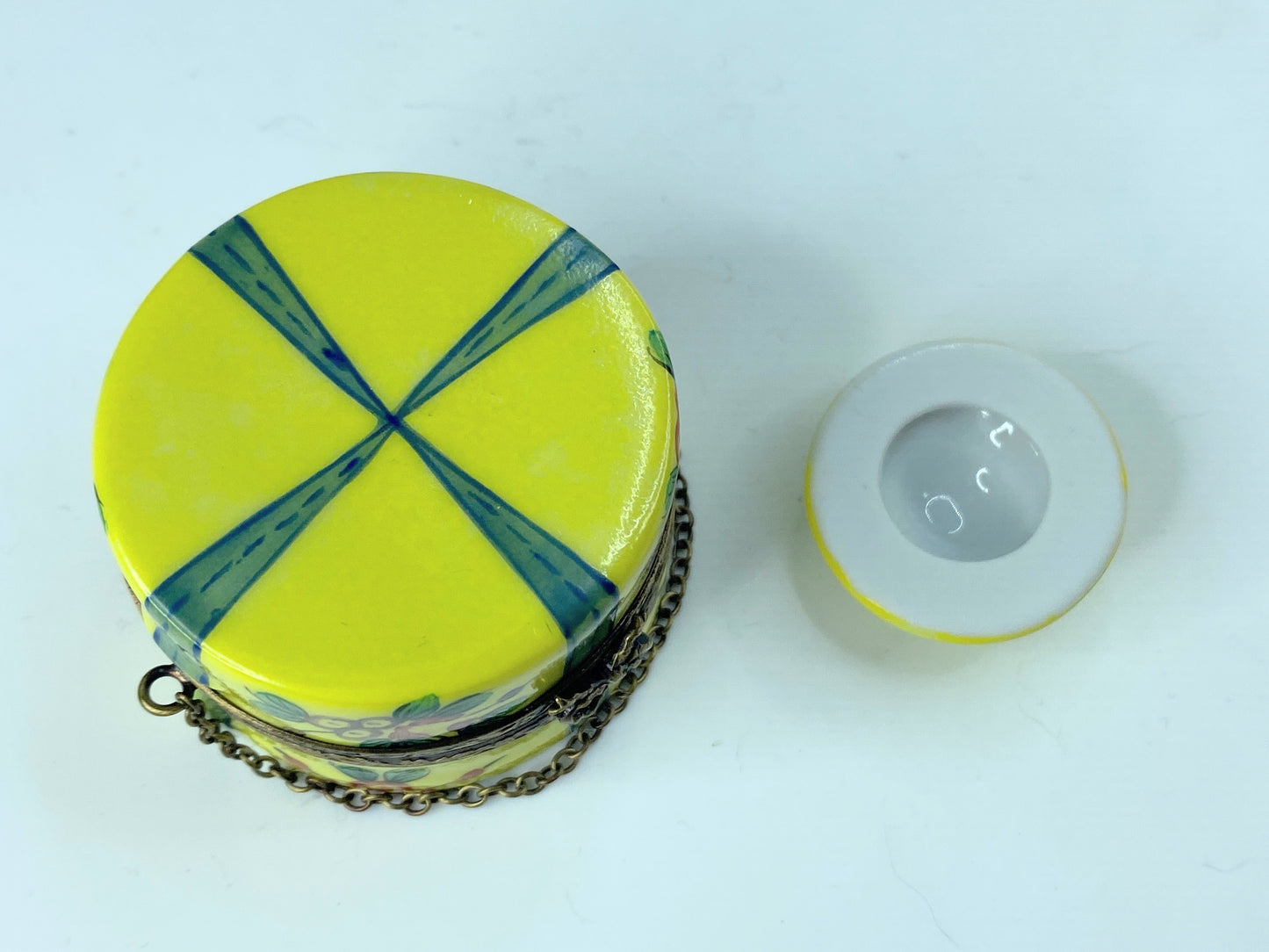 S.G Limited Edition Limoges yellow floral hat box with hat trinket box A376