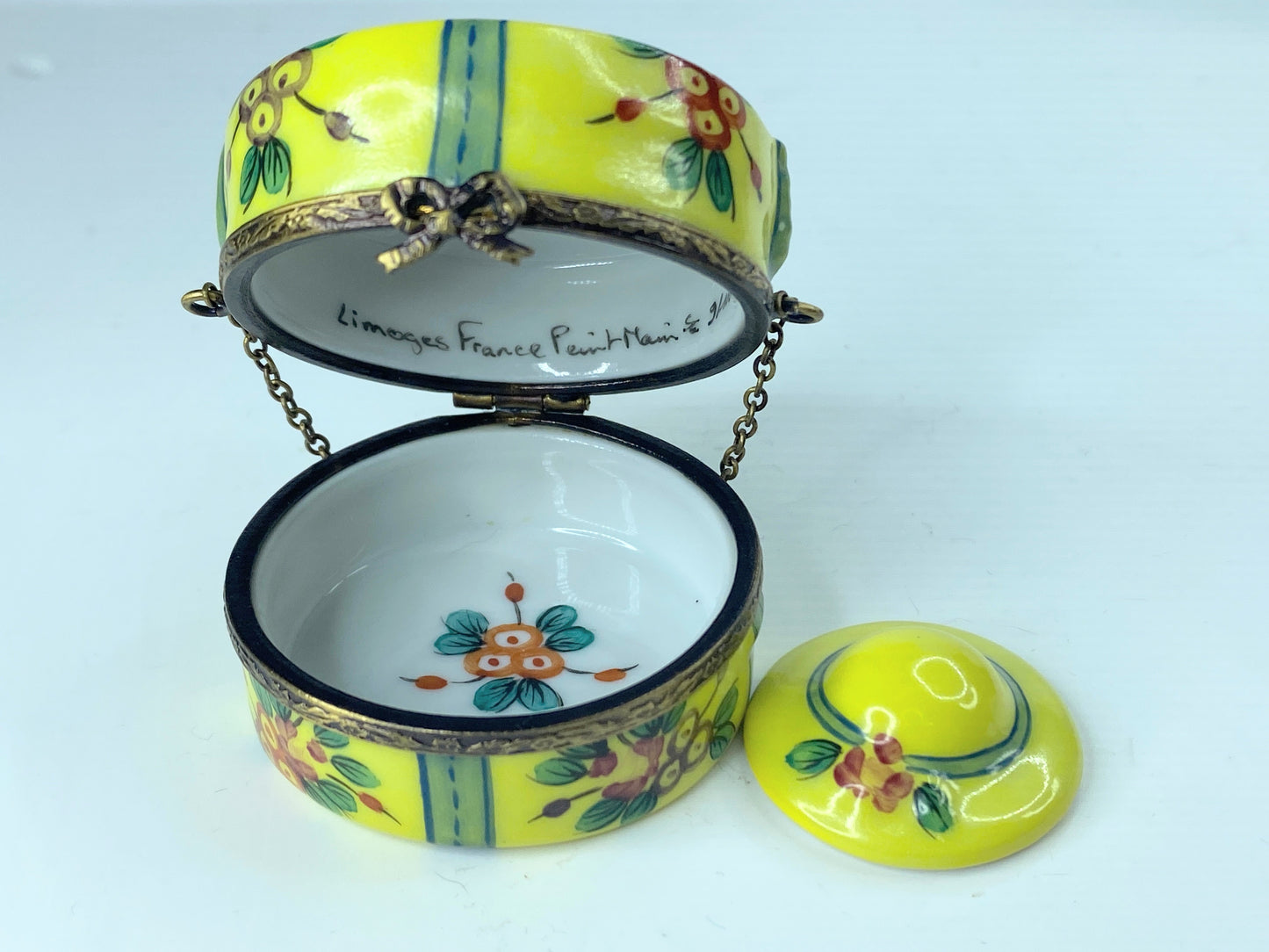 S.G Limited Edition Limoges yellow floral hat box with hat trinket box A376