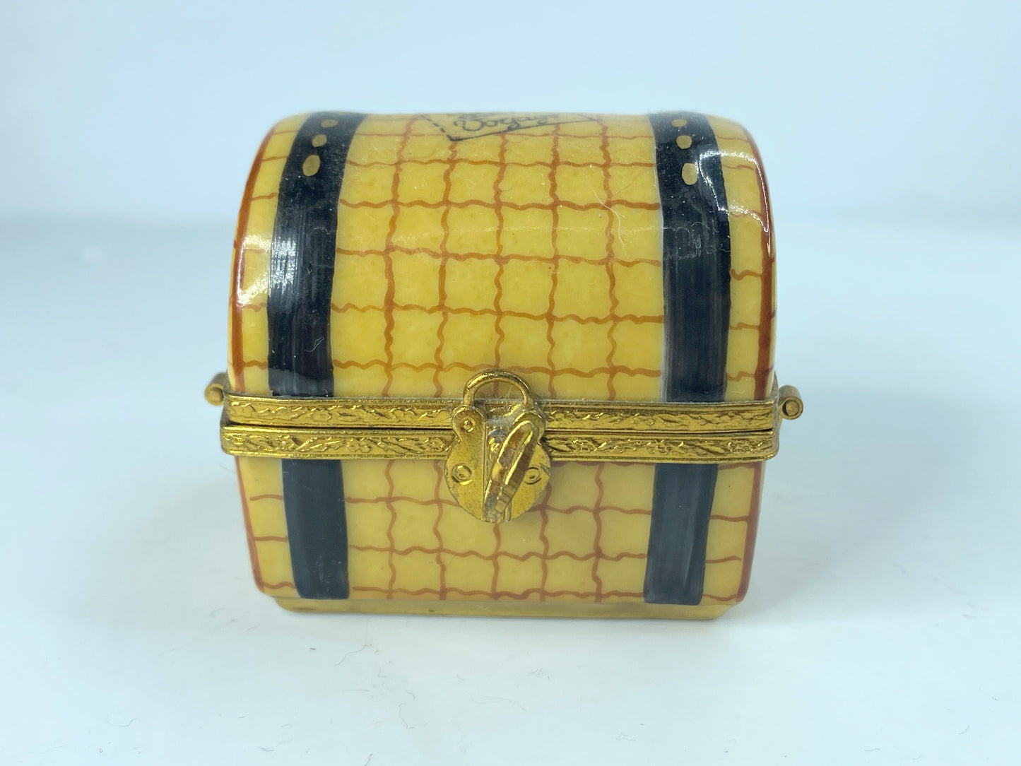 Signed SE Limoges Trinket Box Burl Trunk Porcelain France Peint Main2 1/4" A378