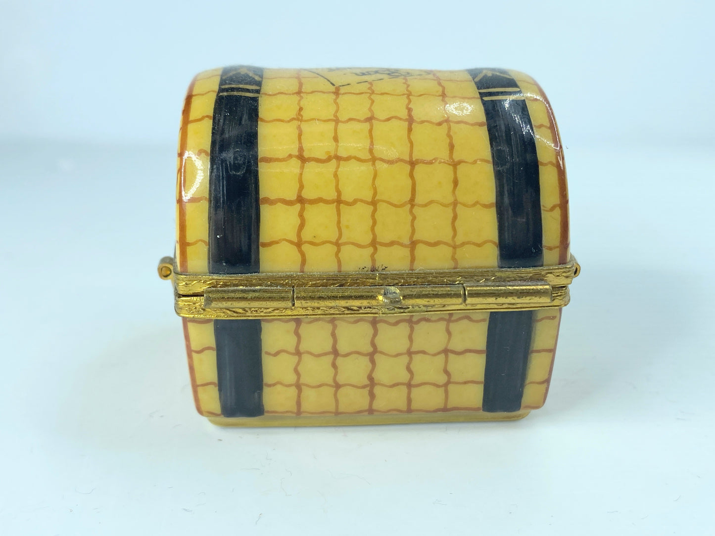 Signed SE Limoges Trinket Box Burl Trunk Porcelain France Peint Main2 1/4" A378