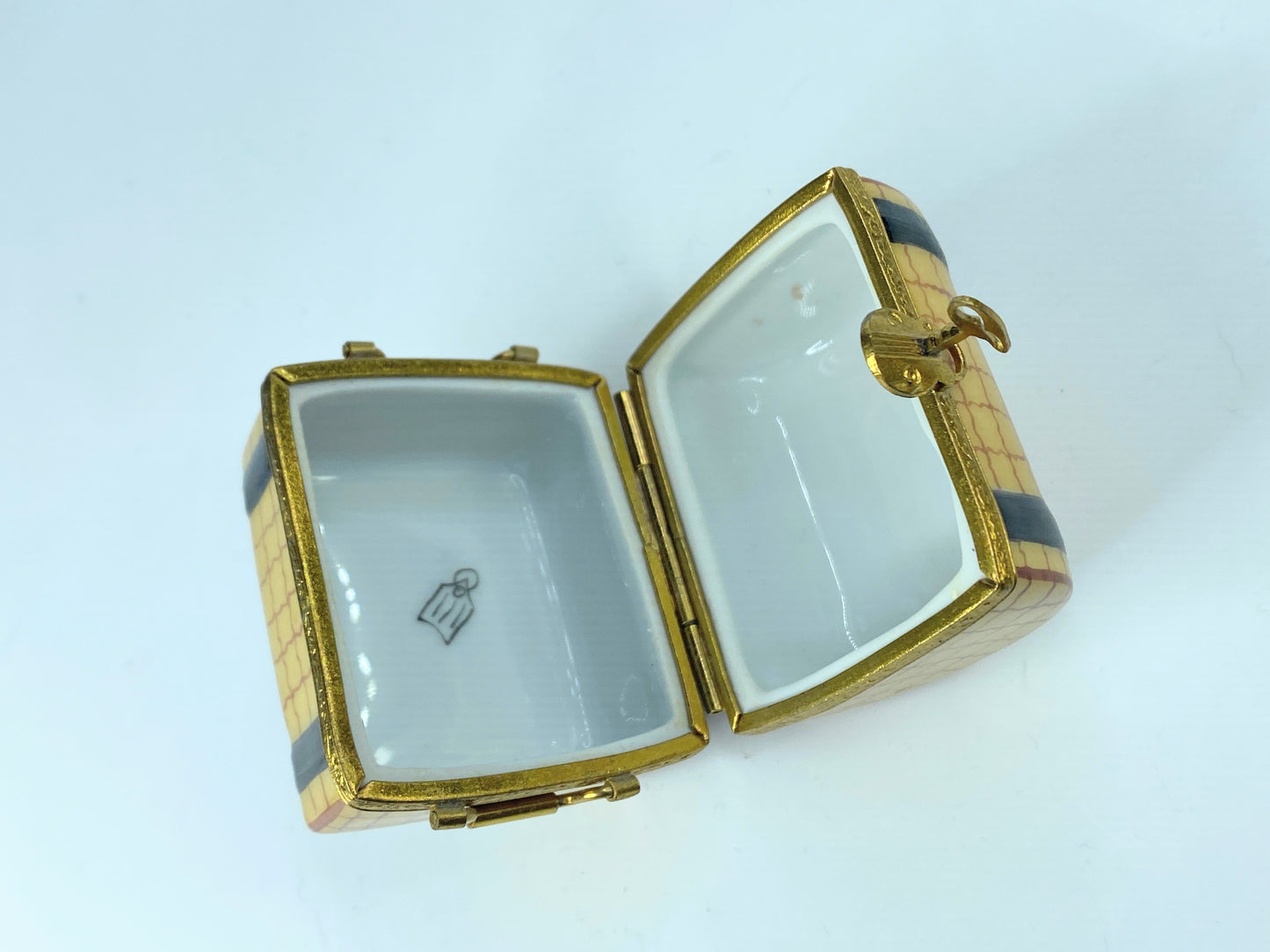 Signed SE Limoges Trinket Box Burl Trunk Porcelain France Peint Main2 1/4" A378