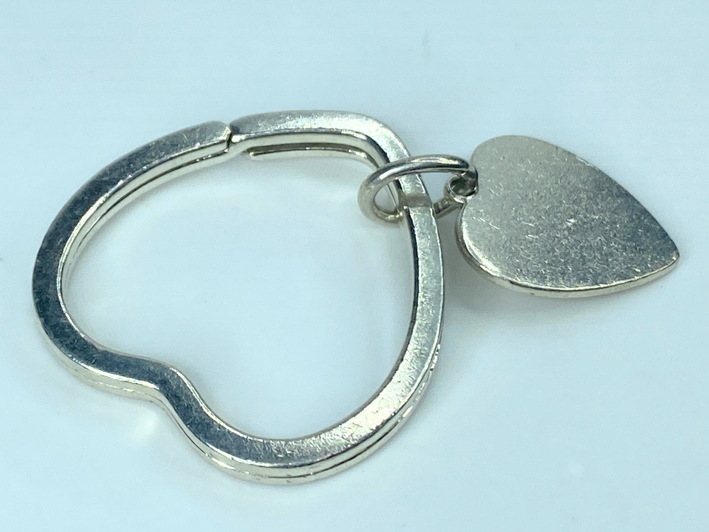 Tiffany & Co Estate Double Heart Keychain Sterling Silver with pouch 11.4g SS94