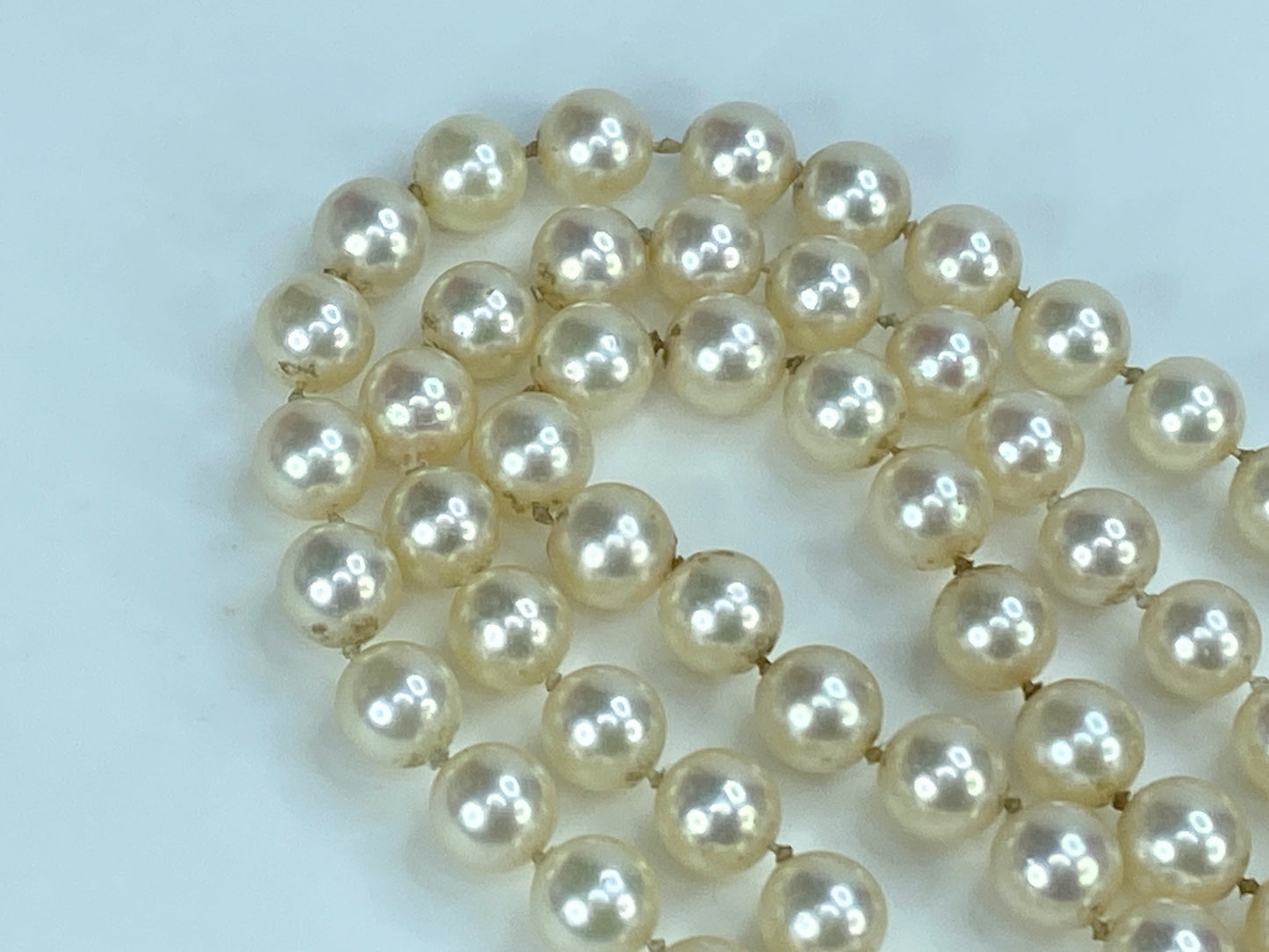 Mikimoto 18K gold 6.8mm Akoya Cultured Pearl Necklace 23.5" JR9125