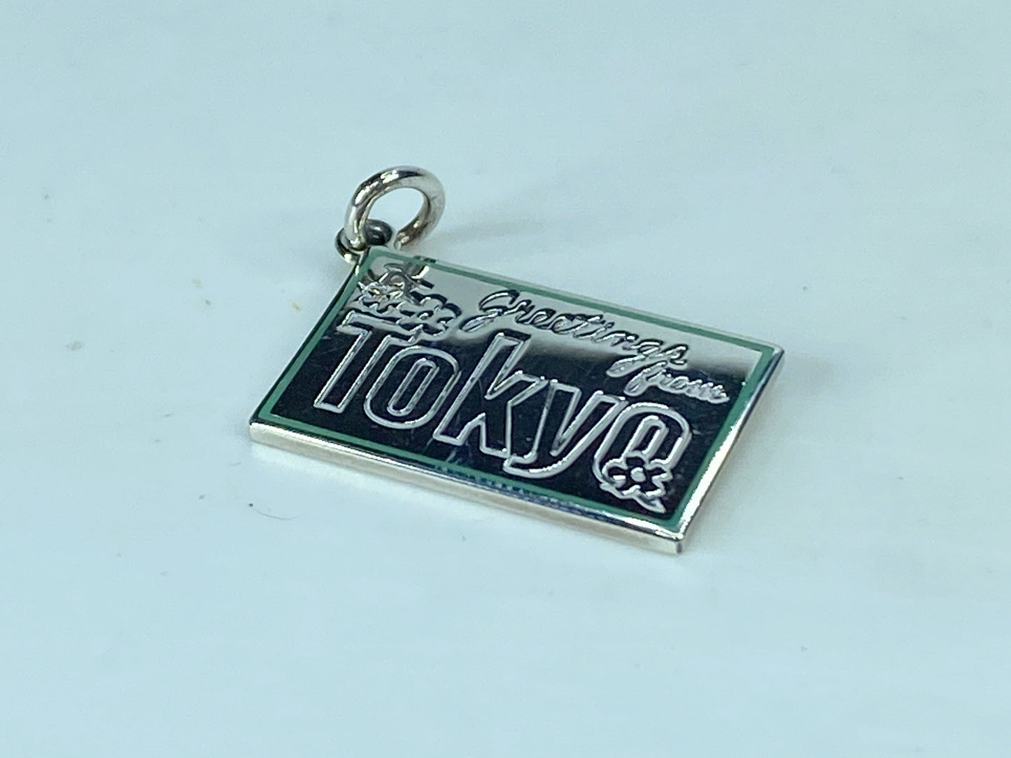 Tiffany & Co. Enamel "Greetings from Tokyo" Postcard Charm 4g 22x14.3mm JR898