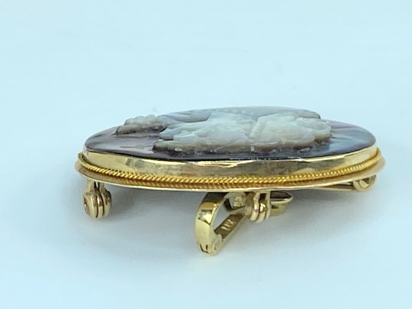 Italy hallmarked 14K carved mother of Pearl portrait cameo brooch 5.4g JR9649