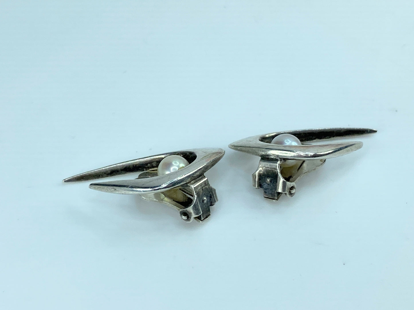 Sterling Silver 6.75mm Cultured Pearl clip on earrings 8.5g JR9654