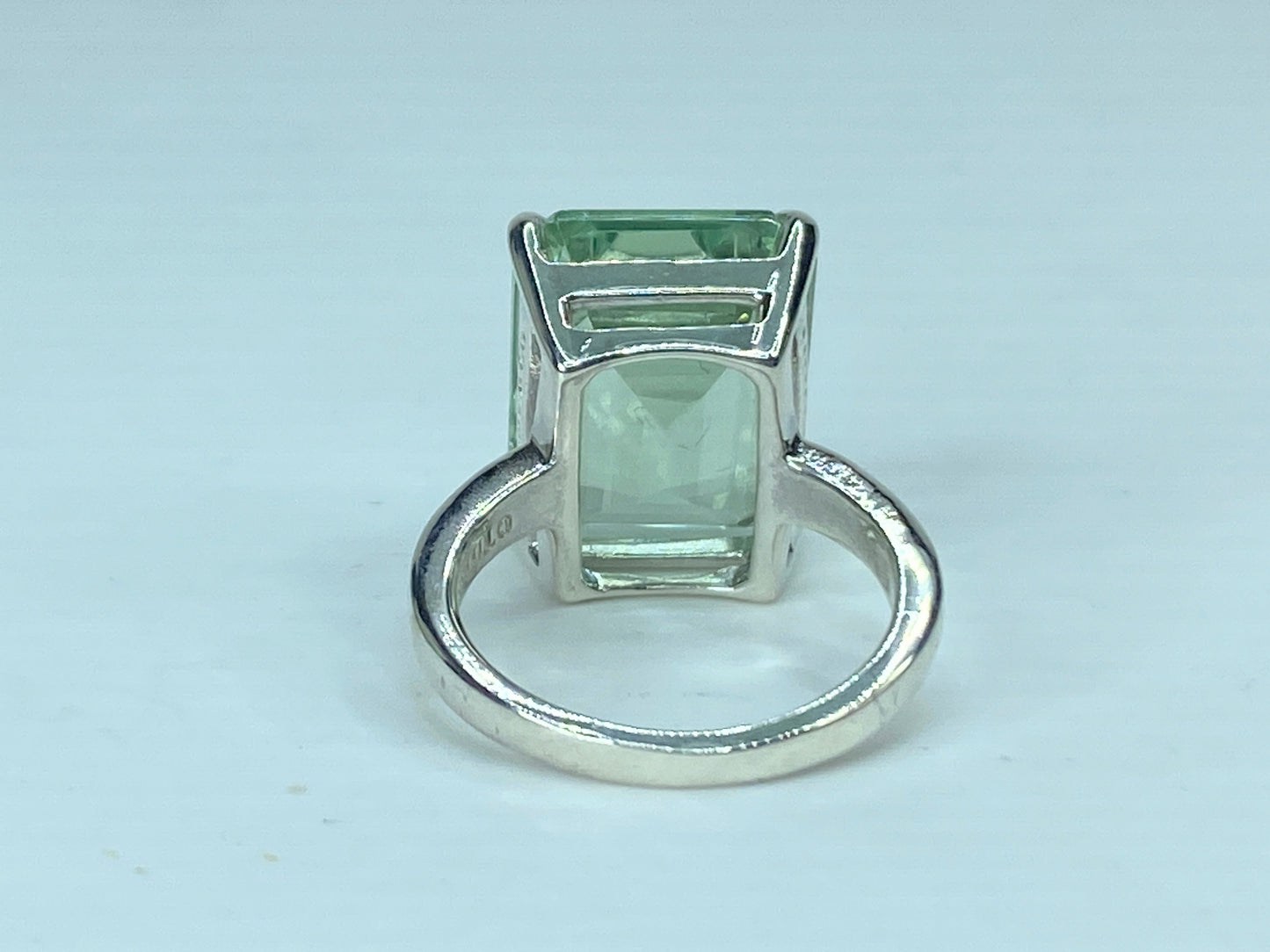 Tiffany & Co. 10 Carat Emerald Cut Prasiolite Silver Cocktail Ring s6 7.9g JR910