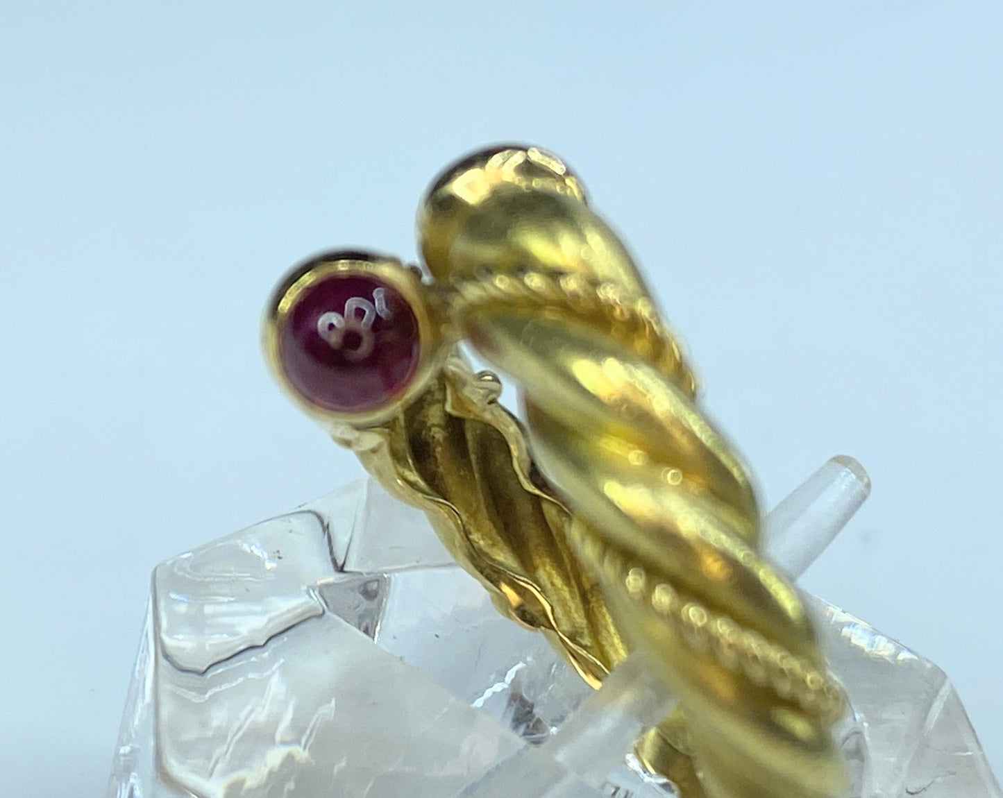 Tiffany & Co. 18K gold Ruby Bypass rope link wire cable ring