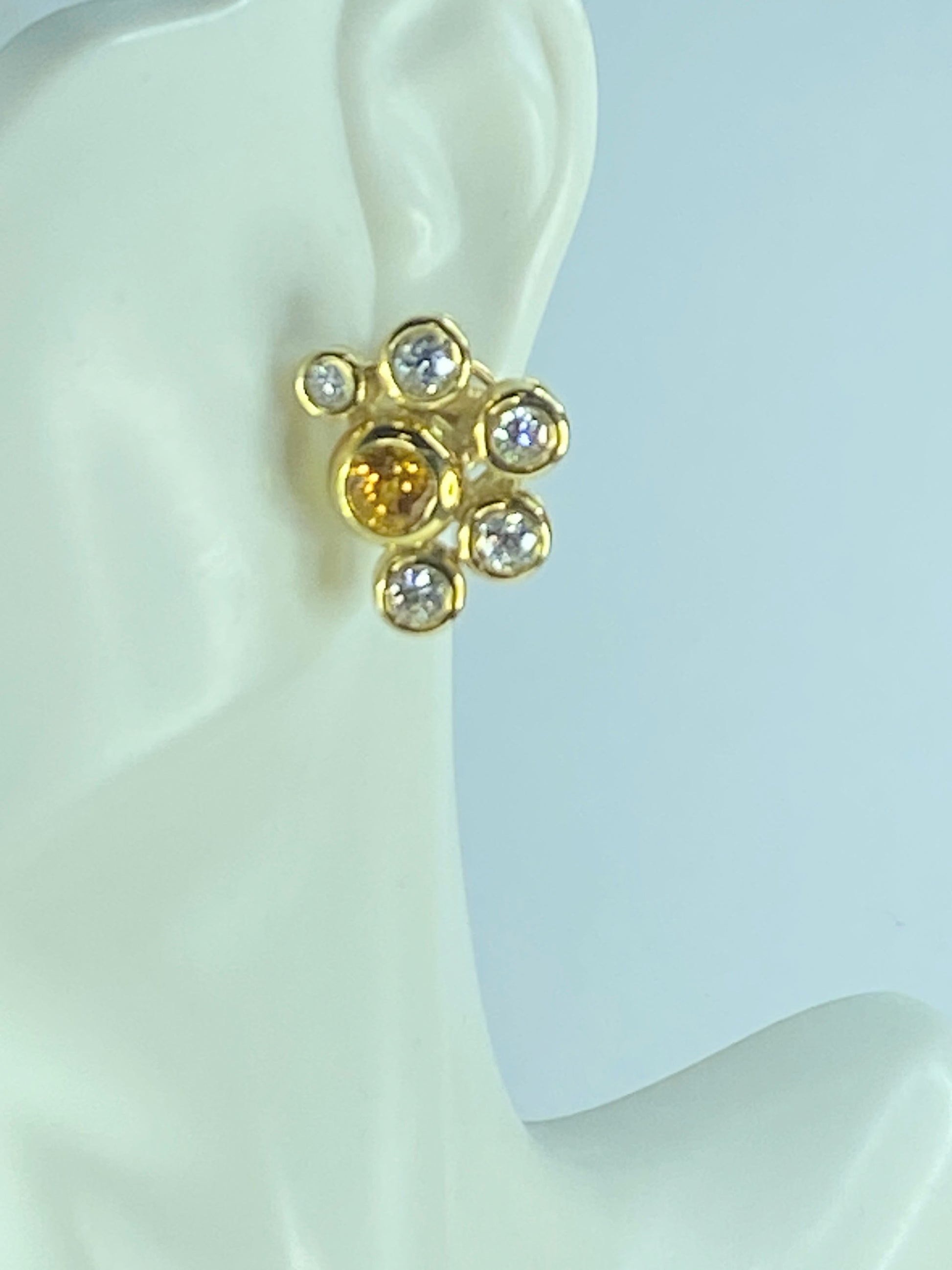 18K gold 1.68ct Yellow Sapphire 2.32ct E/VS Diamond omega earrings 12g JR486