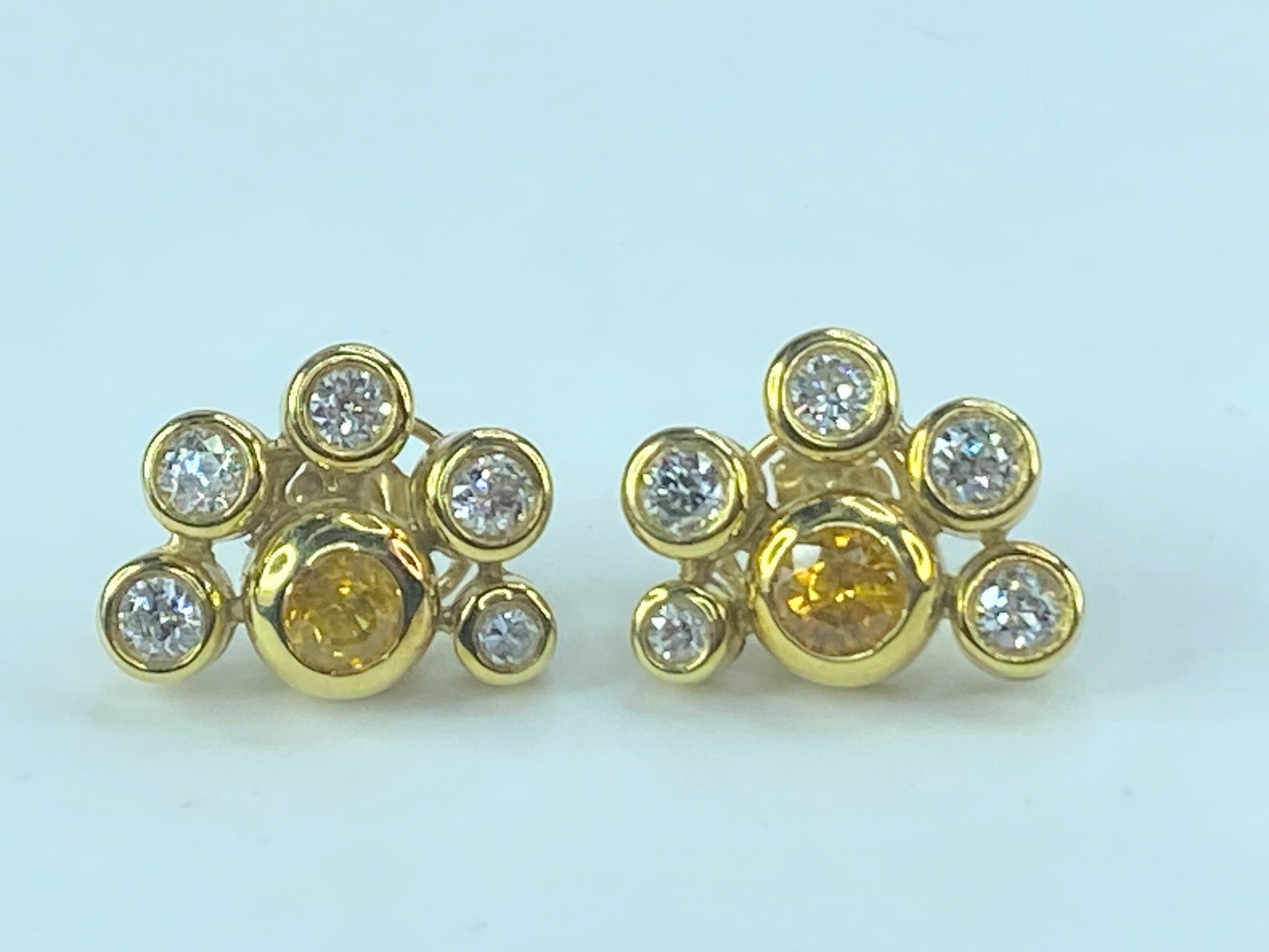 18K gold 1.68ct Yellow Sapphire 2.32ct E/VS Diamond omega earrings 12g JR486