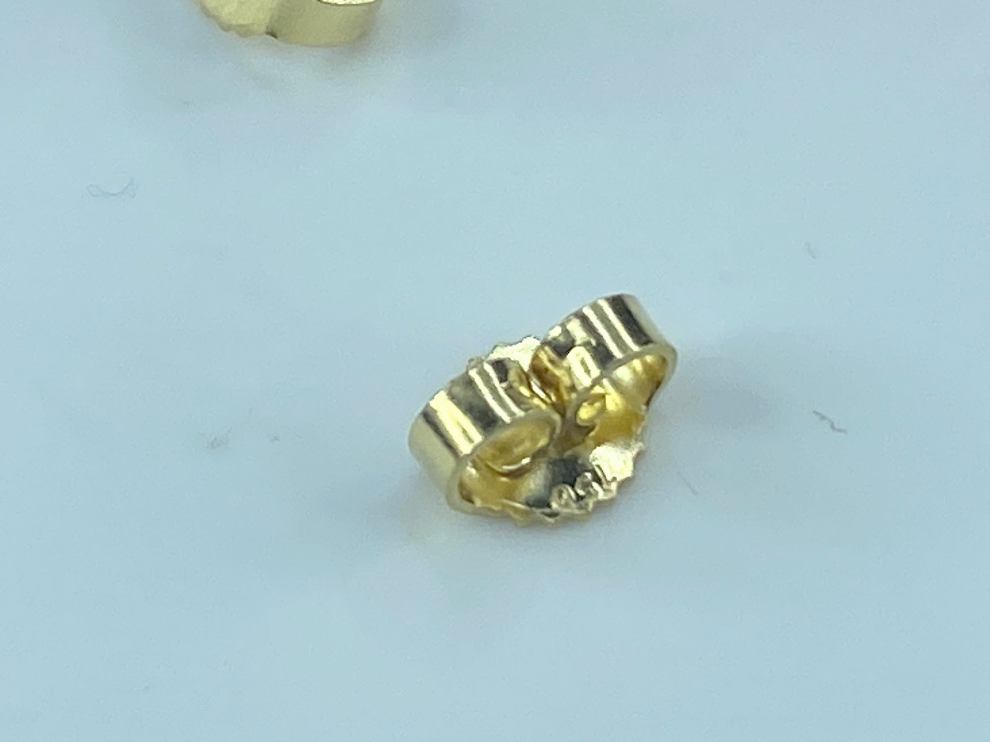 18K gold 1.68ct Yellow Sapphire 2.32ct E/VS Diamond omega earrings 12g JR486