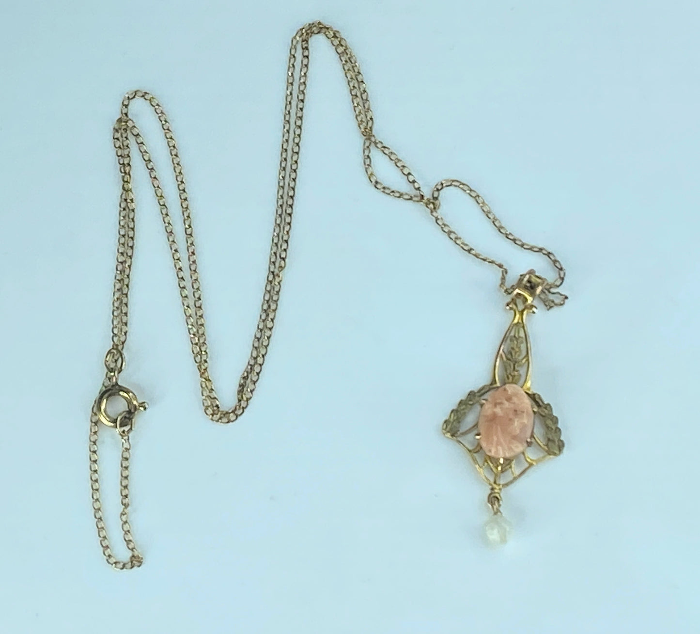 MId century 10K Coral cameo freshwater cultured pearl filigree necklace JR489