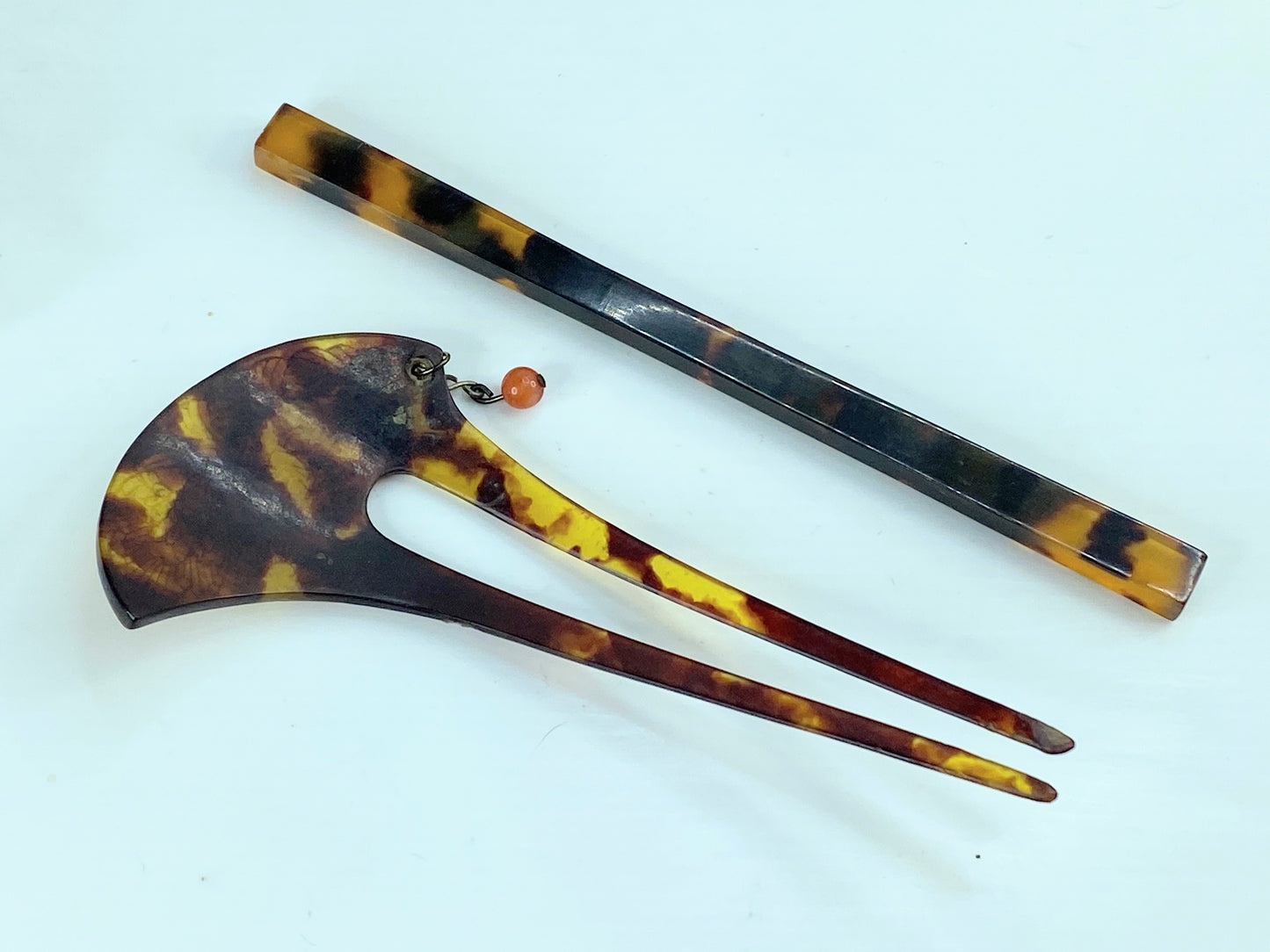 Art Deco hand-made hair comb Kushi engraved gold lacquer spray floral GS597