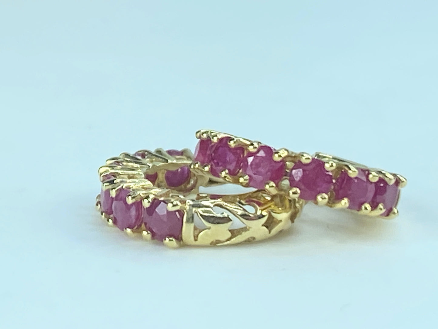 14K yellow gold 1.32ct Round Ruby hoop earrings JR491