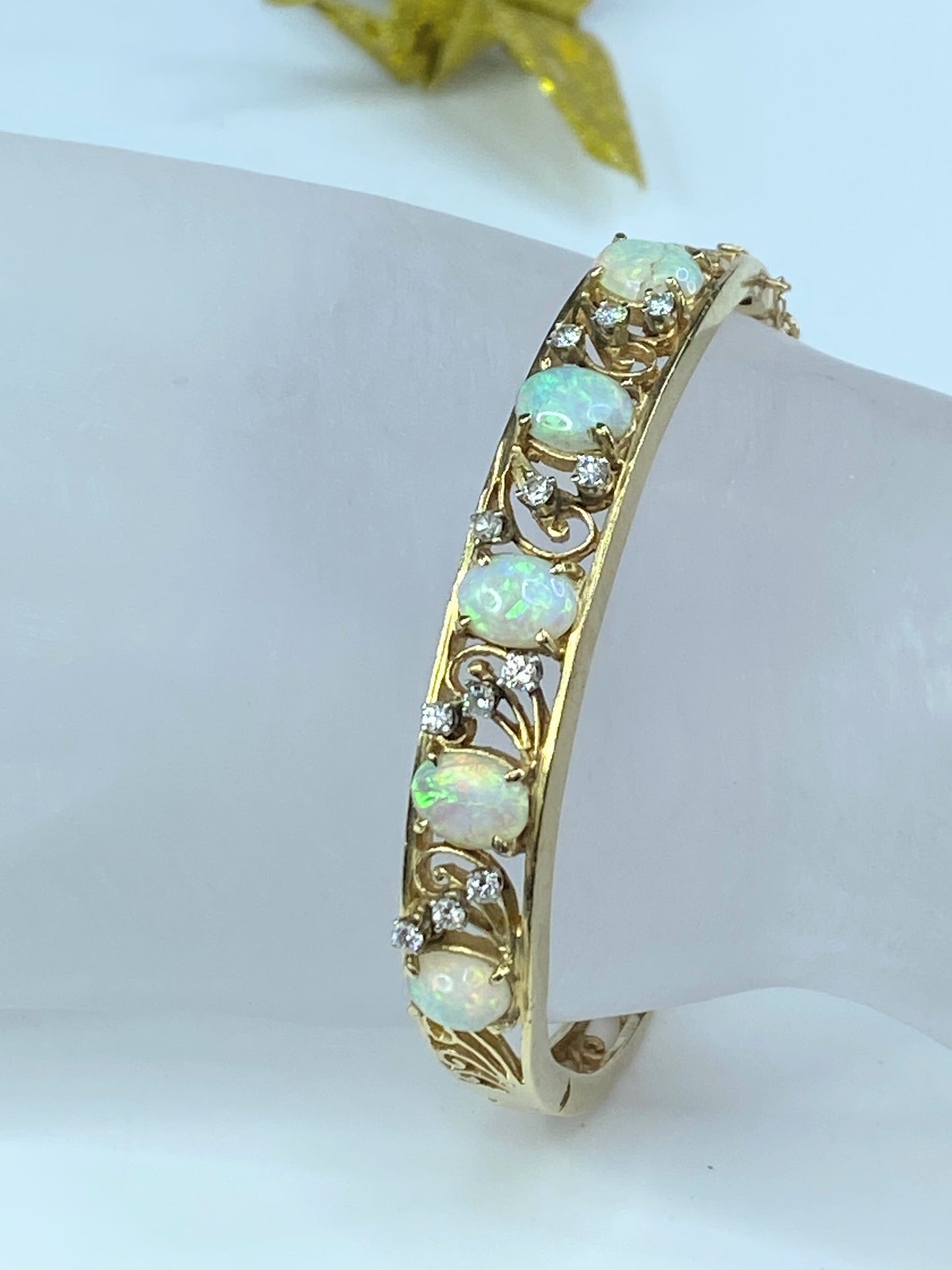 c1950 14K yellow gold 4.8ct Opal 0.4ct H/Si1 diamond hinged bangle 6.5"
