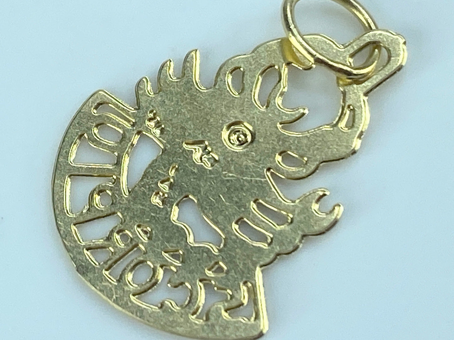 14k yellow Gold cut-out Scorpio Charm pendant 19.0mm JR522