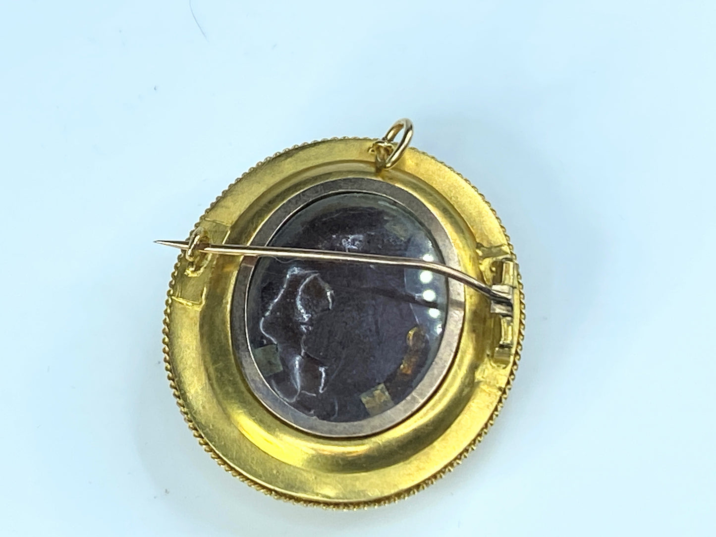 Victorian 18K agate Cameo of the Goddess Demeter decorated brooch
