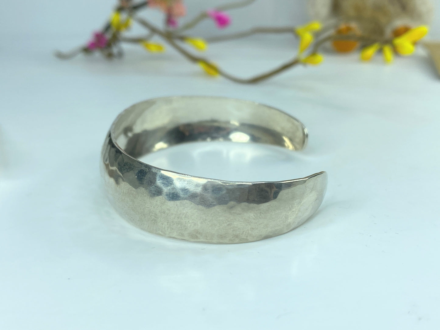 James Avery 925 Sterling Silver "Hammered" Divina Cuff Bracelet Retired JR931