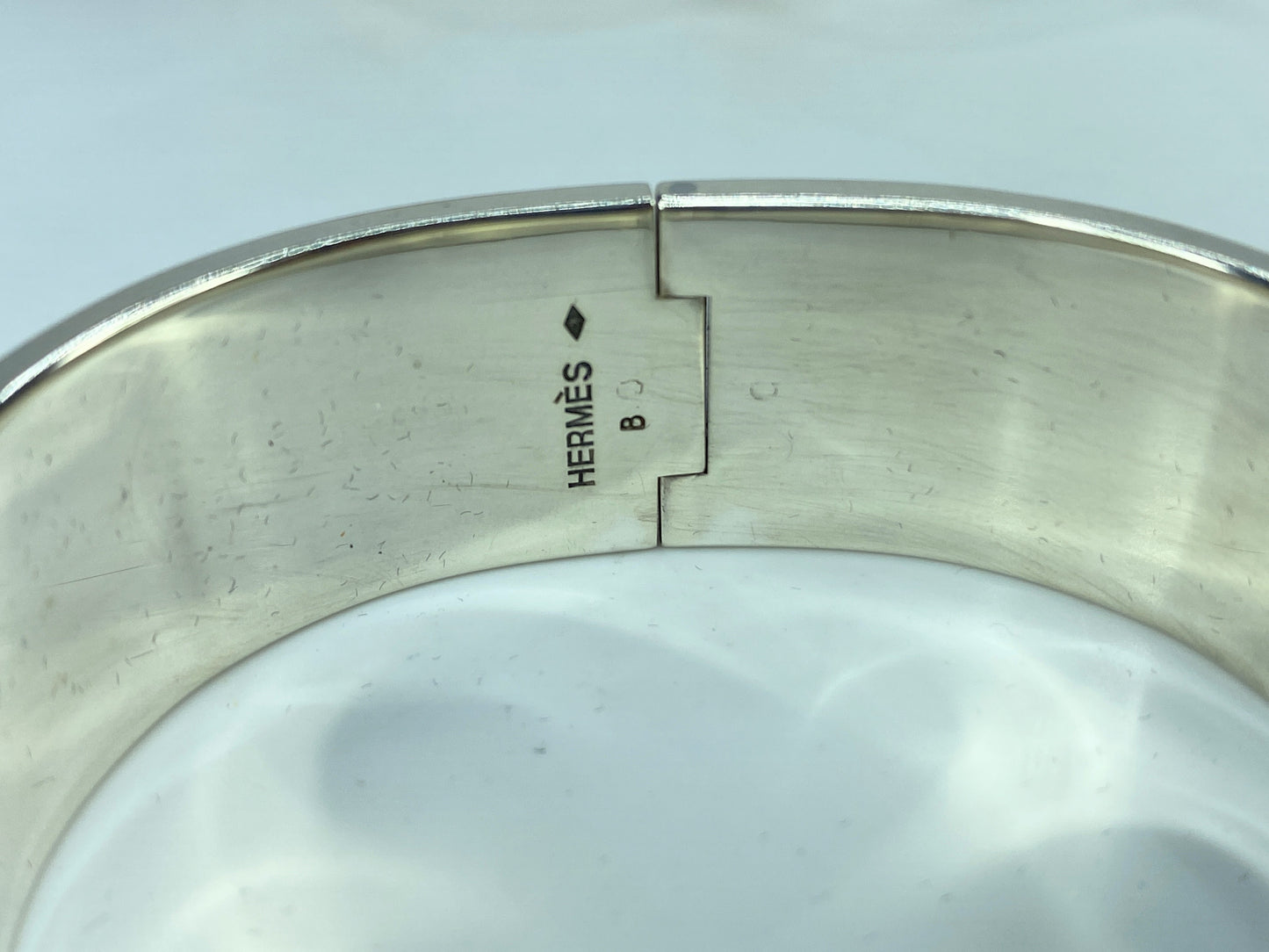 Estate Hermès Helios print clic clac bracelet 20mm enamel silver tone 6.5" GS632
