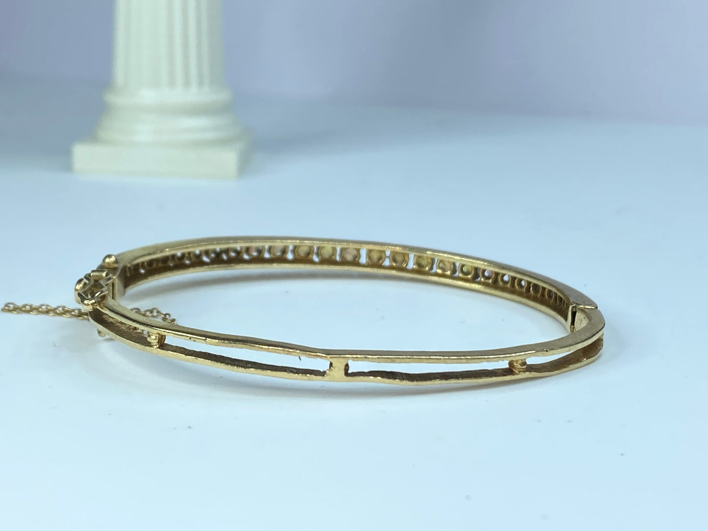 Mid-century 14K gold 2.75mm Opal Cabochons hinged bangle