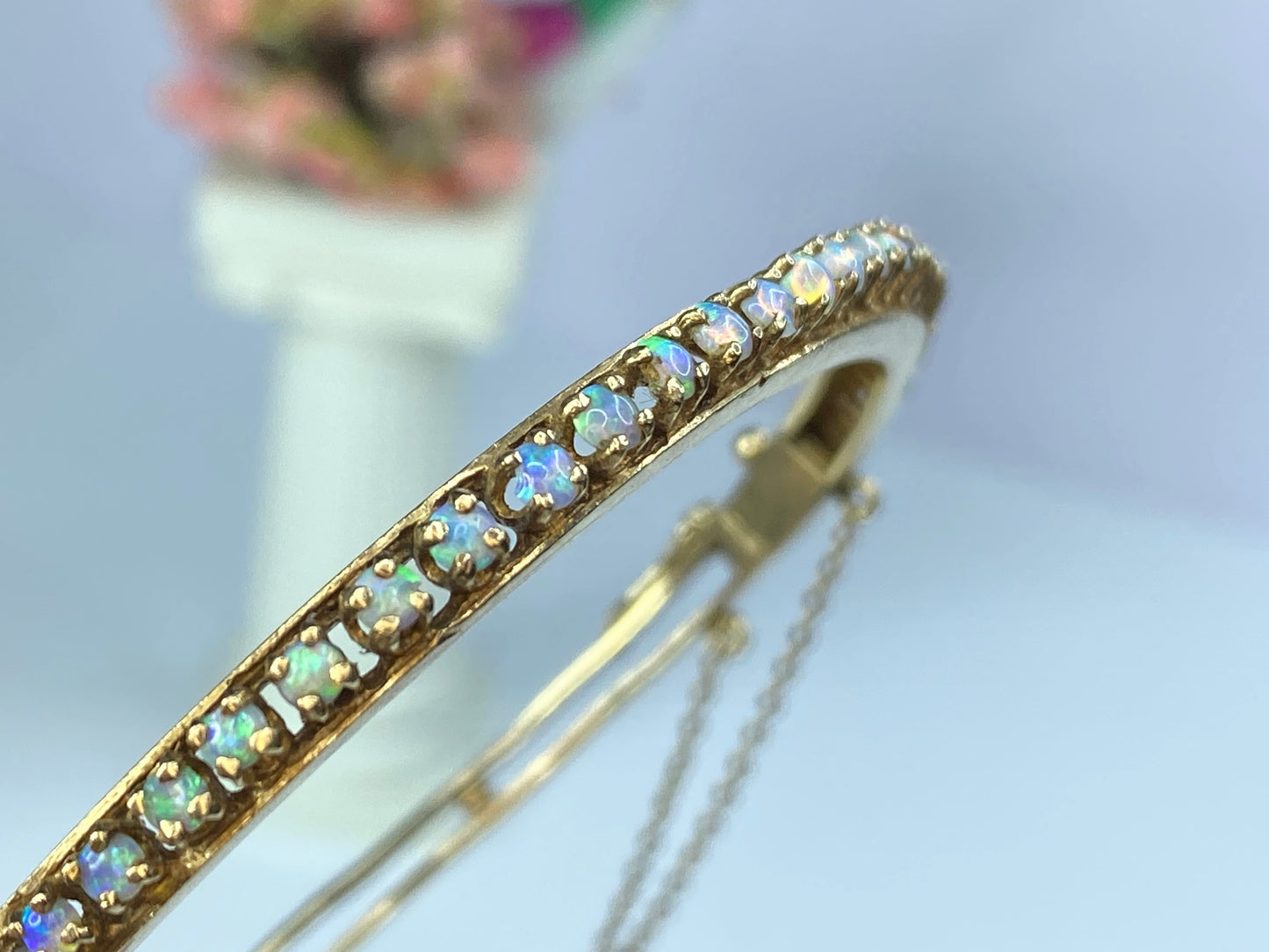 Mid-century 14K gold 2.75mm Opal Cabochons hinged bangle
