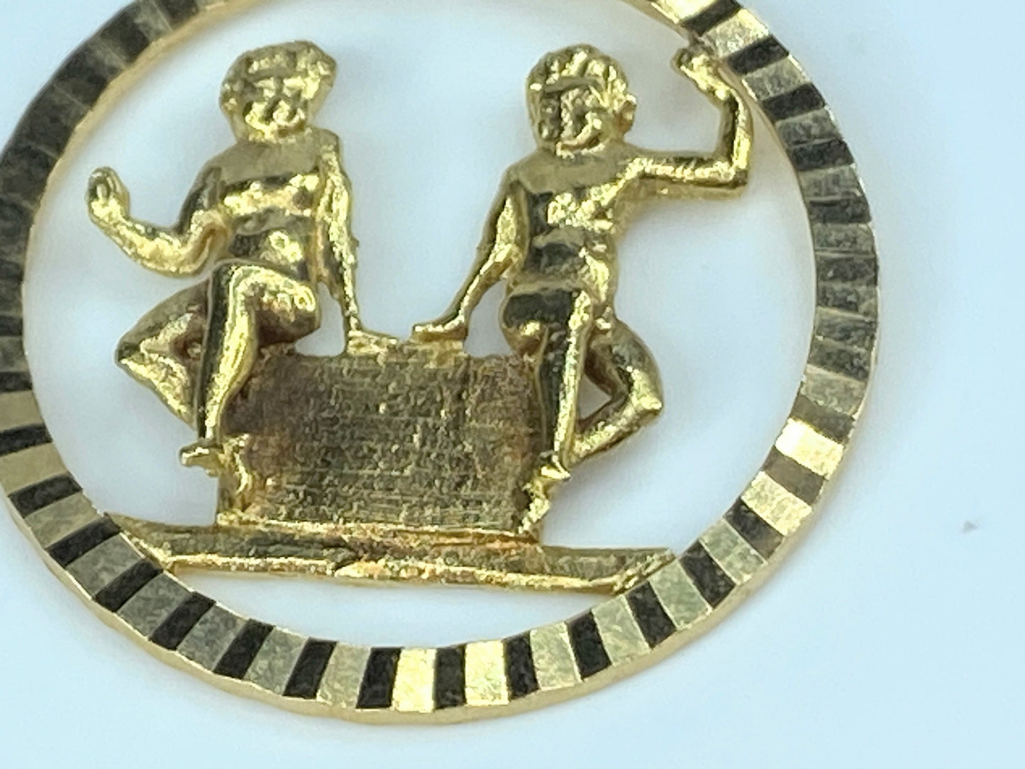 Gemini zodiac astrology sign twins horoscope charm pendant in 18K