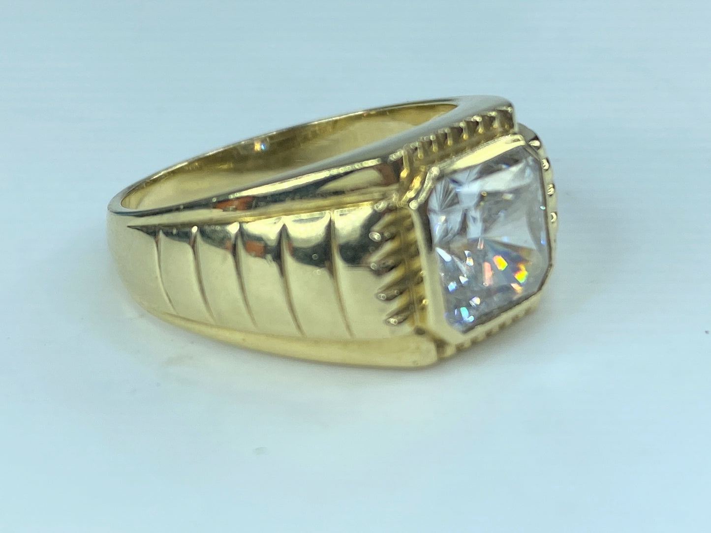 Vintage 14K yellow gold Cushion cut White Topaz men's ring s10 8.9g JR387