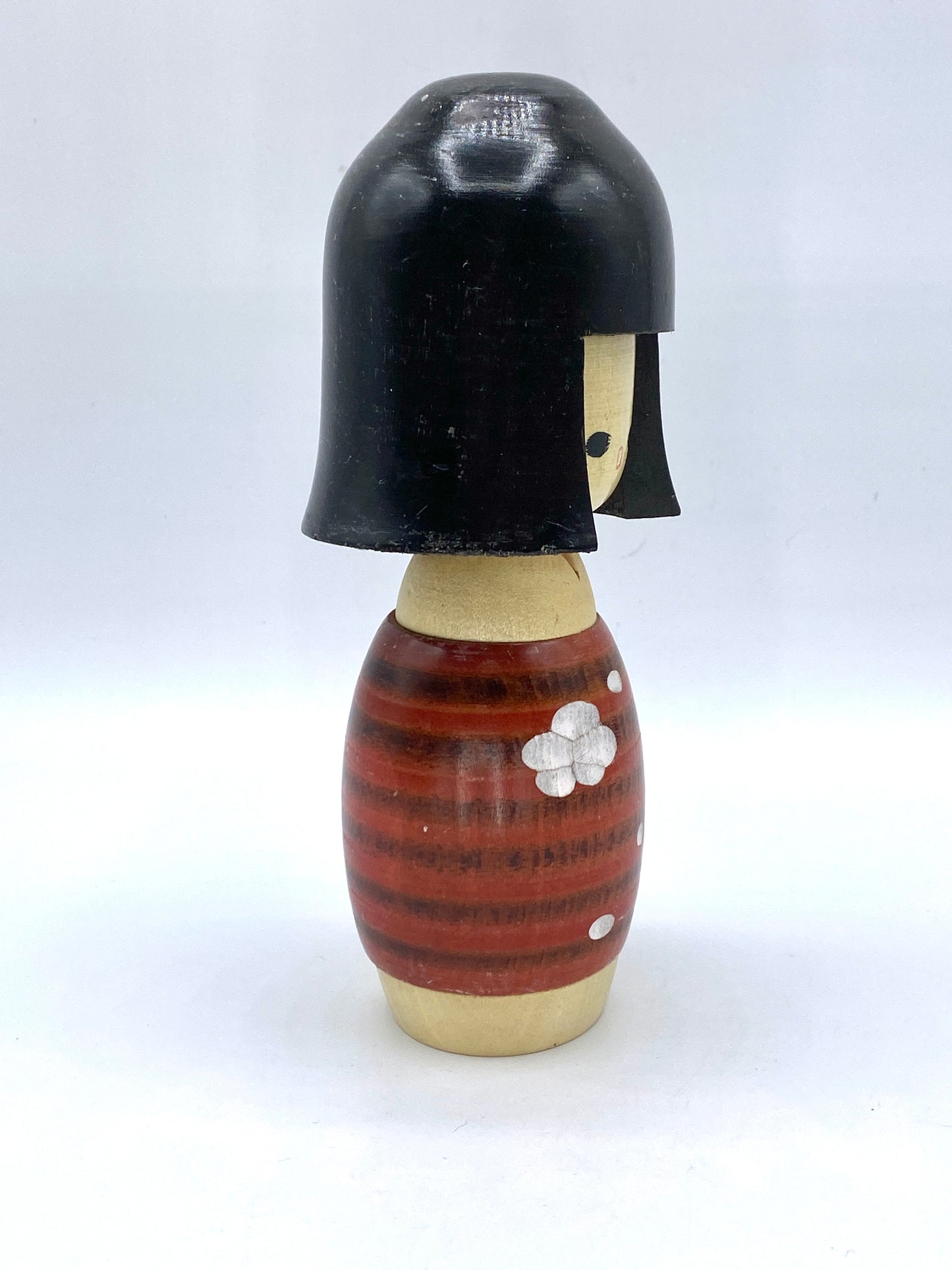 RARE Kokeshi Doll by Ryoichi "The sound of spring" hand carved flower w/box