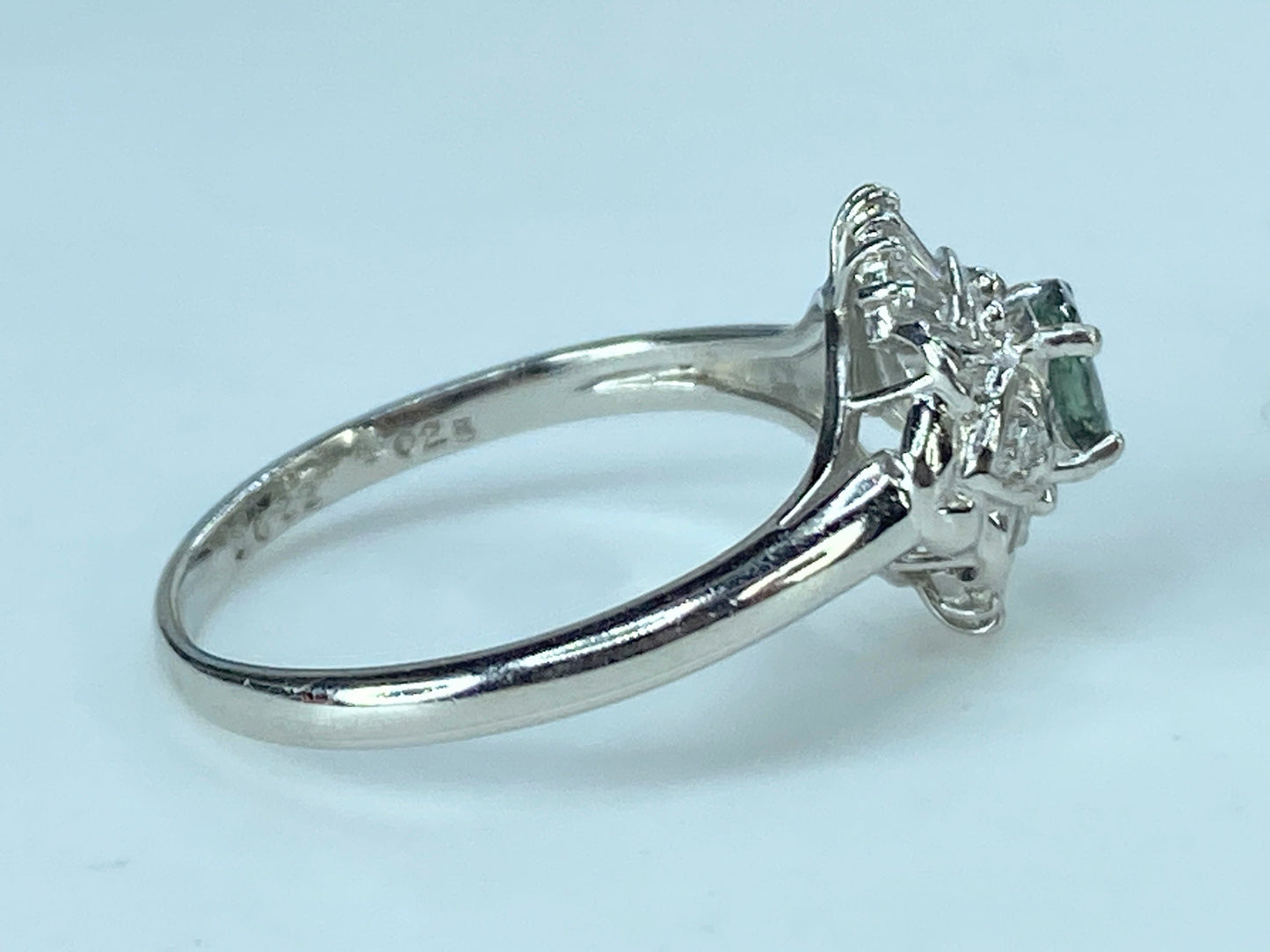 Platinum 900 0.45ct genuine Alexandrite and Diamond cluster ring 3.8g s6.5 JR395