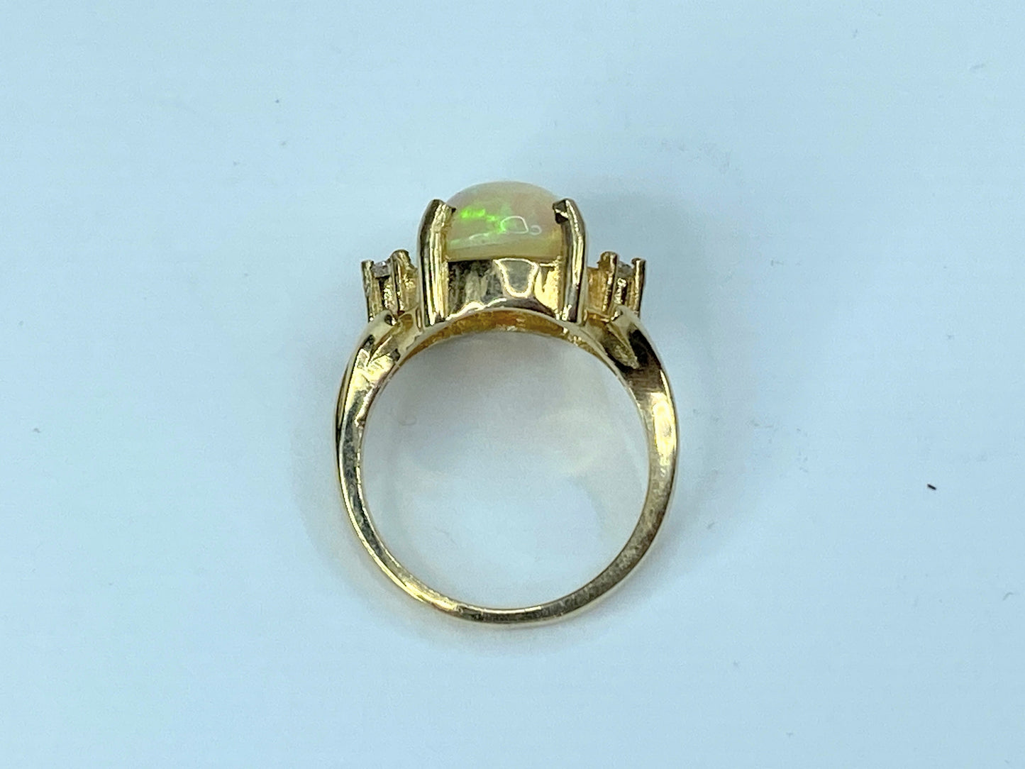 14K yellow gold 3.55ct Opal cabochon Brilliant diamond ring s5.75 5.7grams JR952