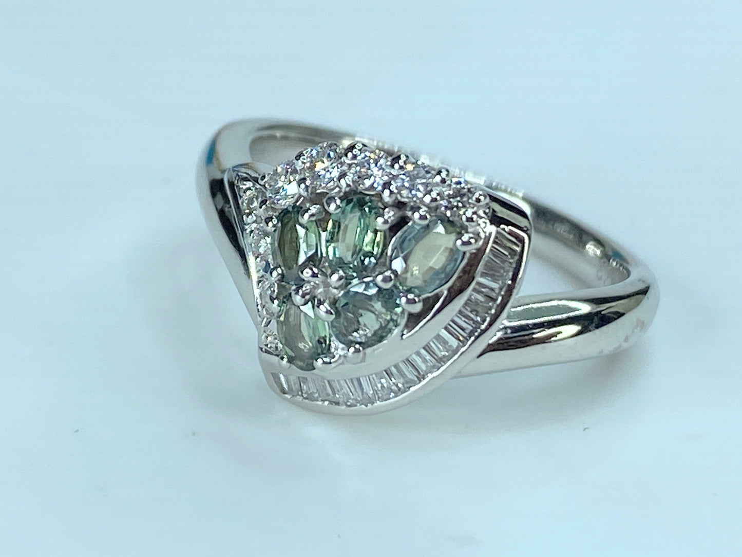 Platinum 0.55ct oval Alexandrite Diamond cluster ring 6.8g s6 JR397