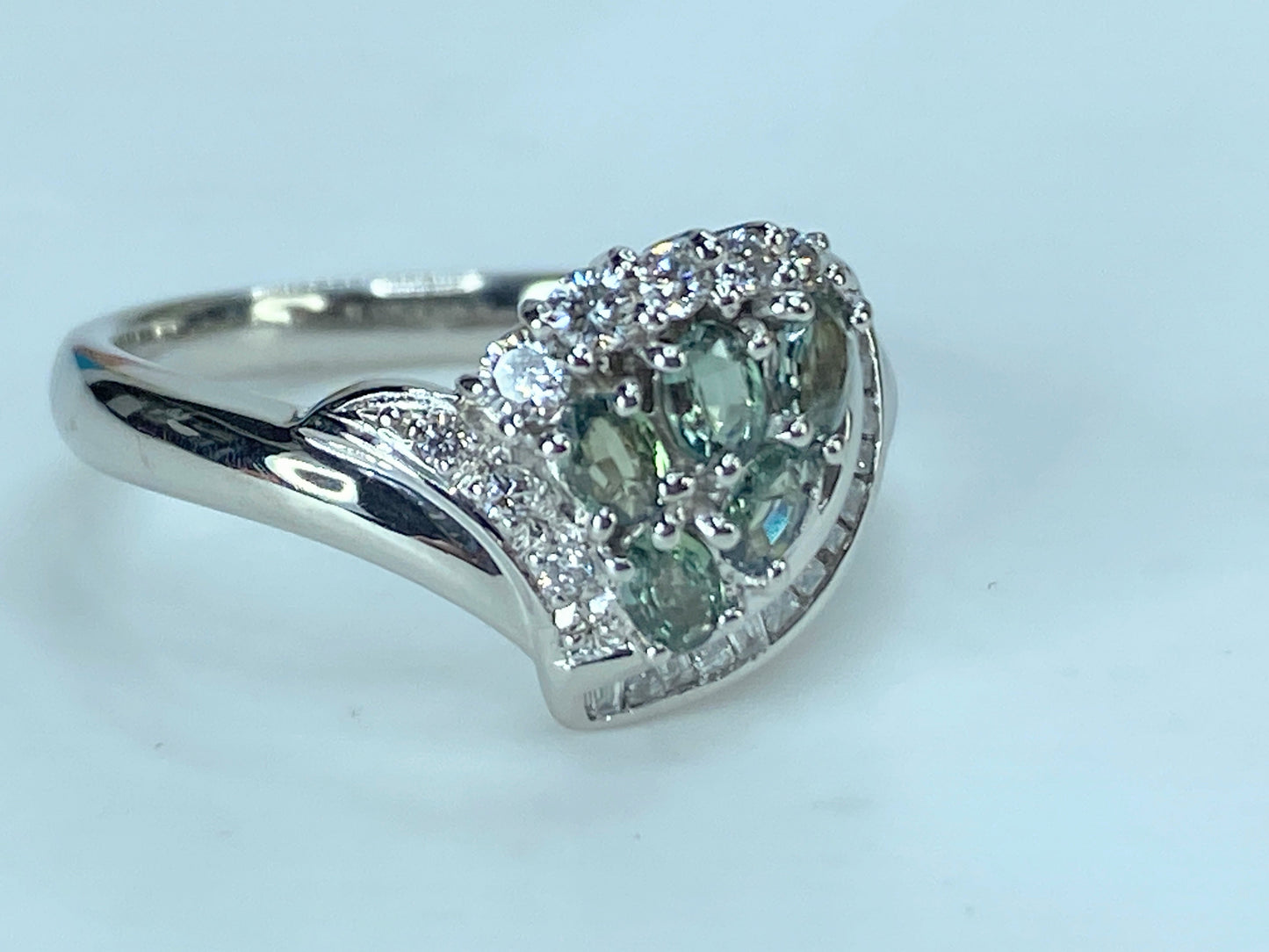 Platinum 0.55ct oval Alexandrite Diamond cluster ring 6.8g s6 JR397