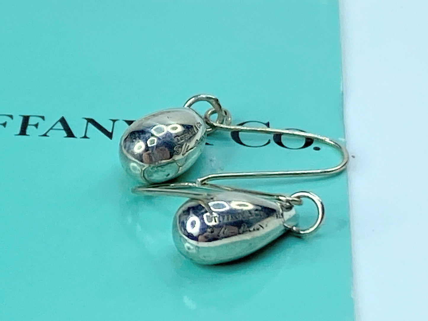 Tiffany & Co. sterling silver Teardrop dangle earrings 25mm JR958