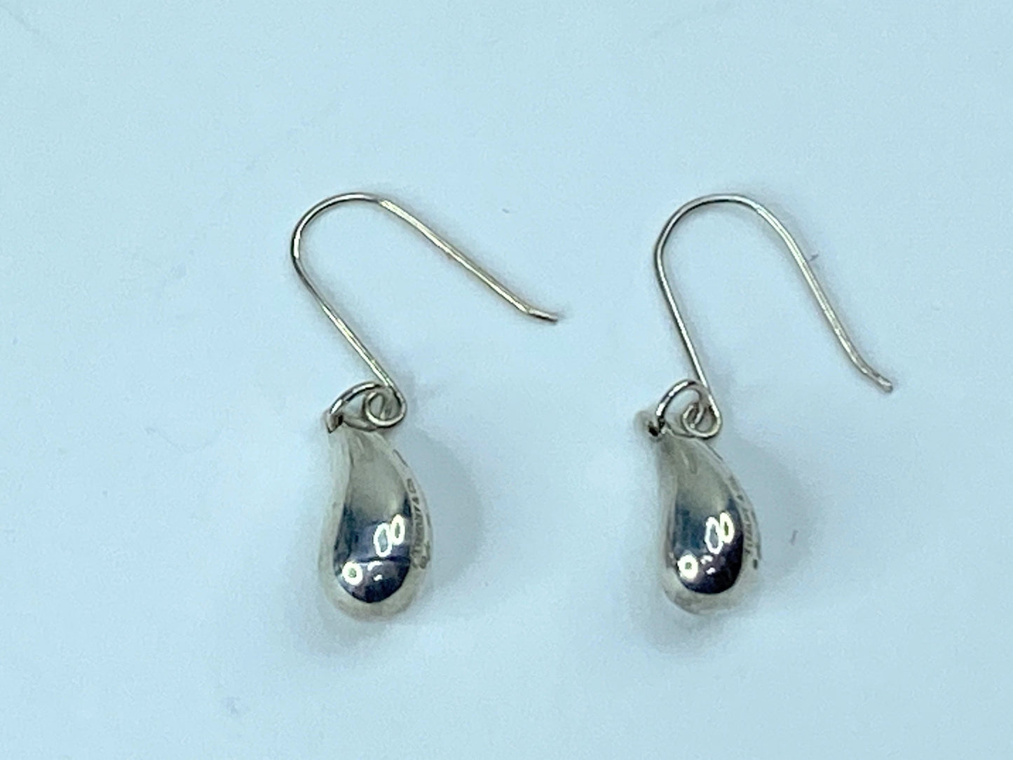 Tiffany & Co. sterling silver Teardrop dangle earrings 25mm JR958