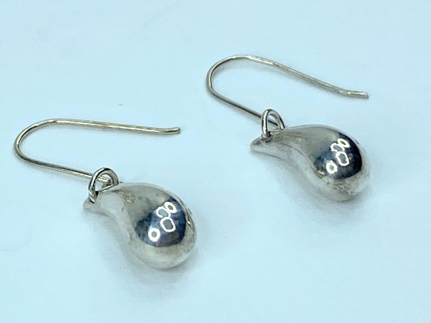 Tiffany & Co. sterling silver Teardrop dangle earrings 25mm JR958