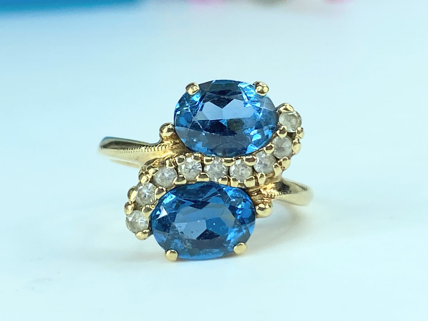 10K Yellow Gold Swiss Blue & White Topaz swirl Ring 3.1g s5 3.1g JR468