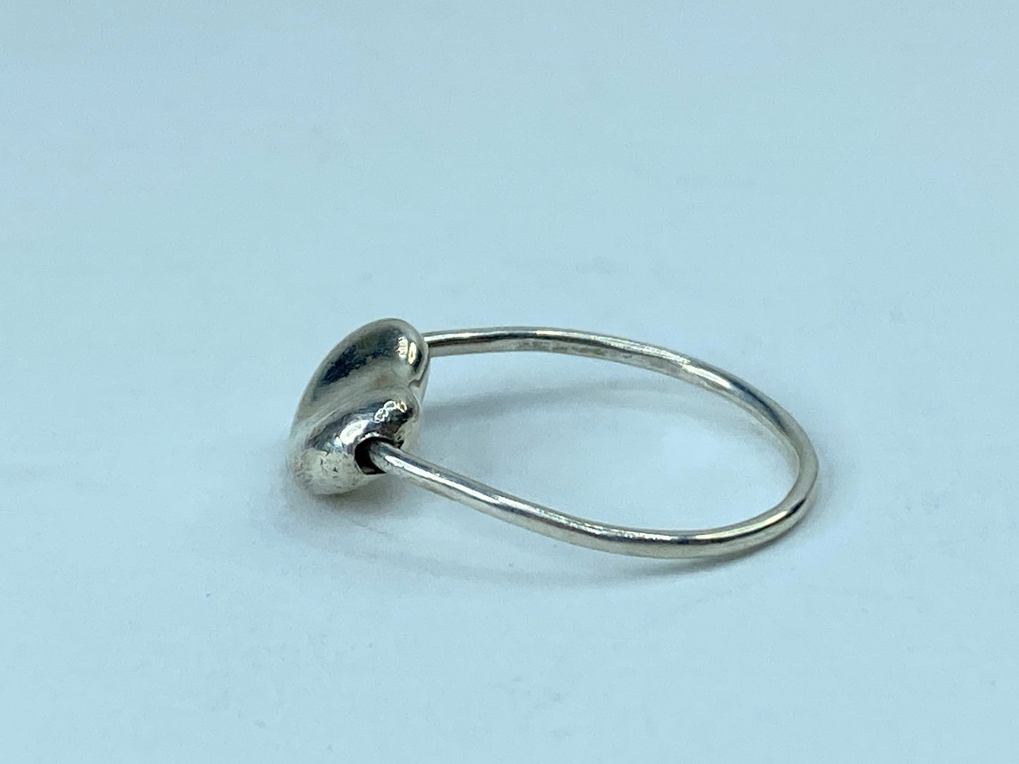 Tiffany & Co Ring- Vintage 2000 -Elsa Peretti Bean ring size 6.5 2.3g JR972