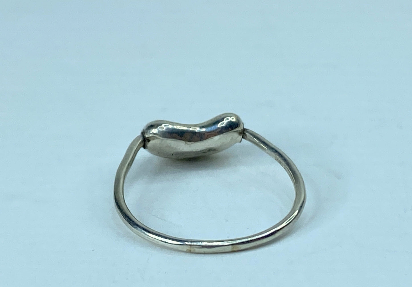 Tiffany & Co Ring- Vintage 2000 -Elsa Peretti Bean ring size 6.5 2.3g JR972