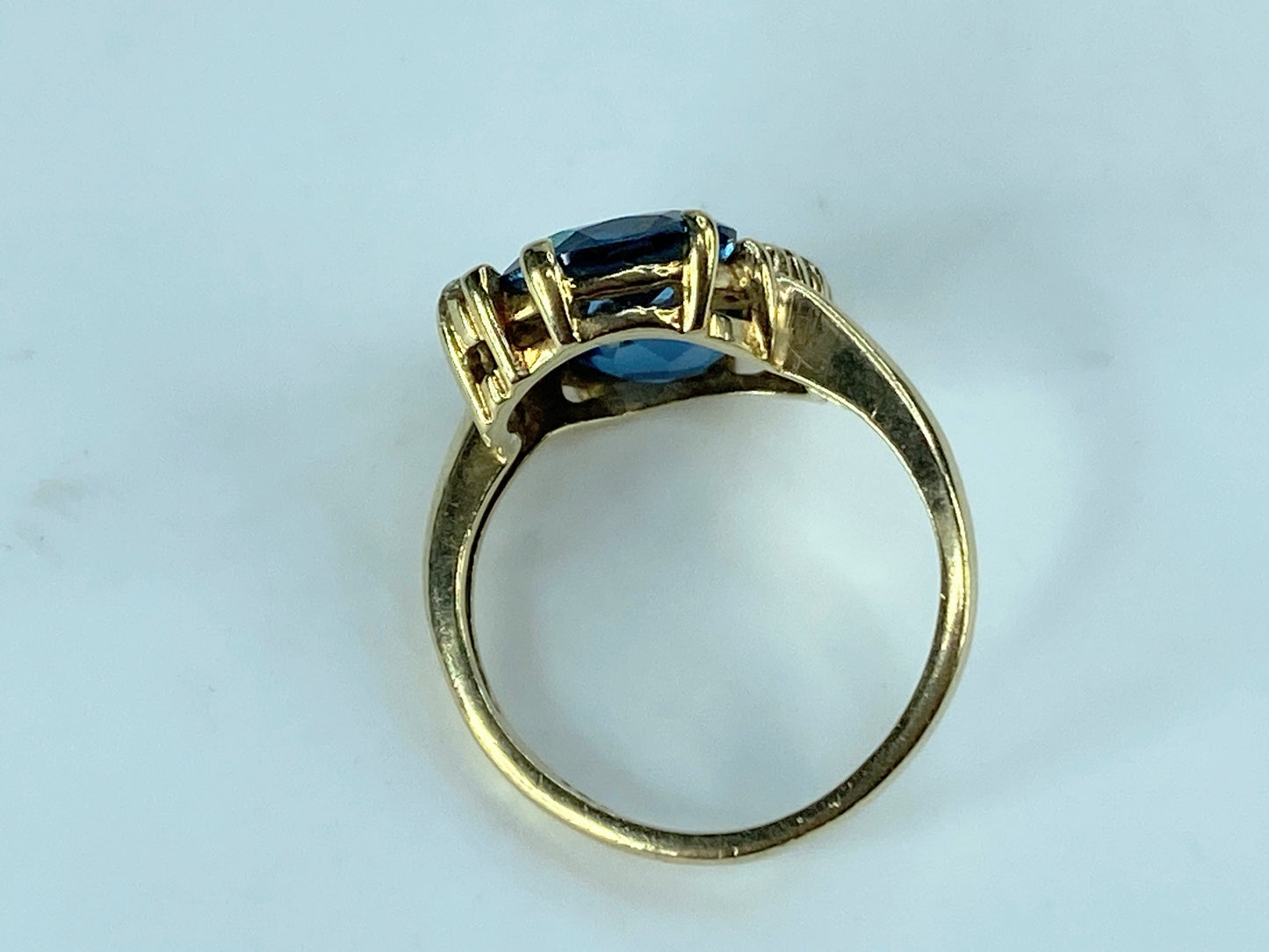 10K Yellow Gold Swiss Blue & White Topaz swirl Ring 3.1g s5 3.1g JR468